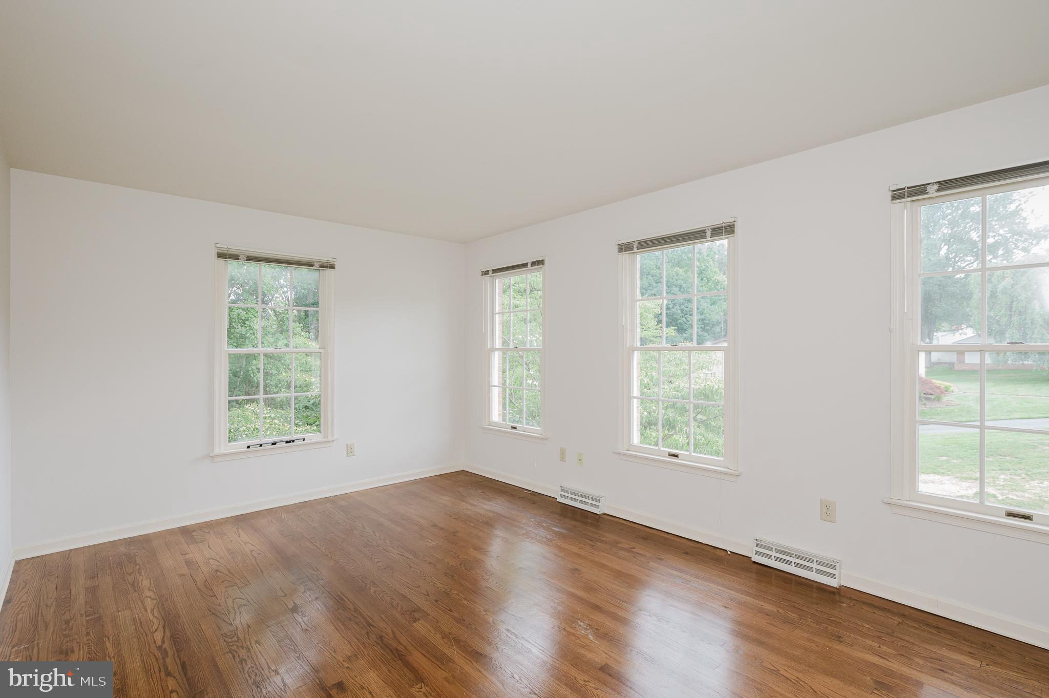 WOODFIELD - Residential