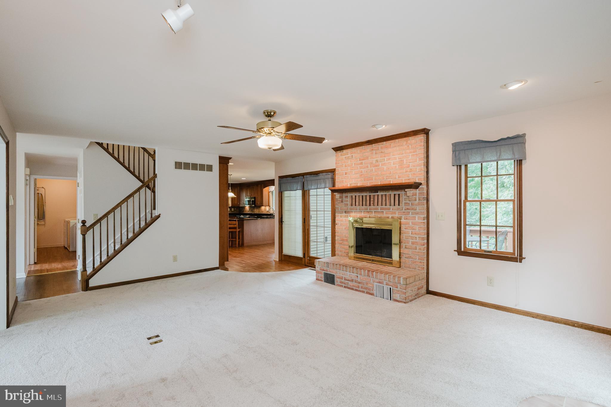 WOODFIELD - Residential
