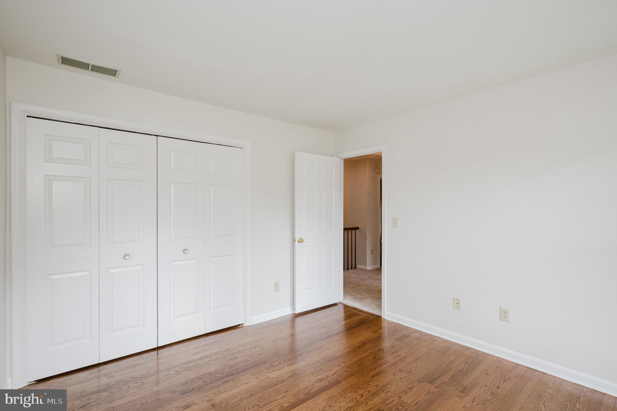 WOODFIELD - Residential