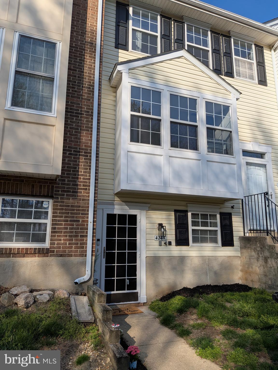 APPLEGATE CONDO - Residential