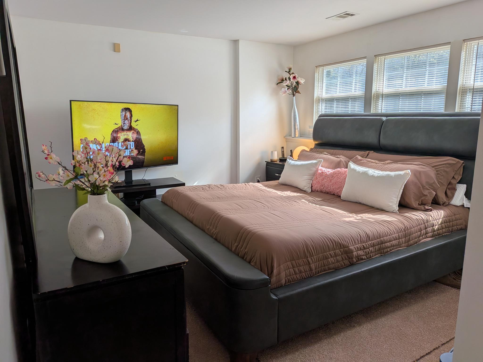 APPLEGATE CONDO - Residential