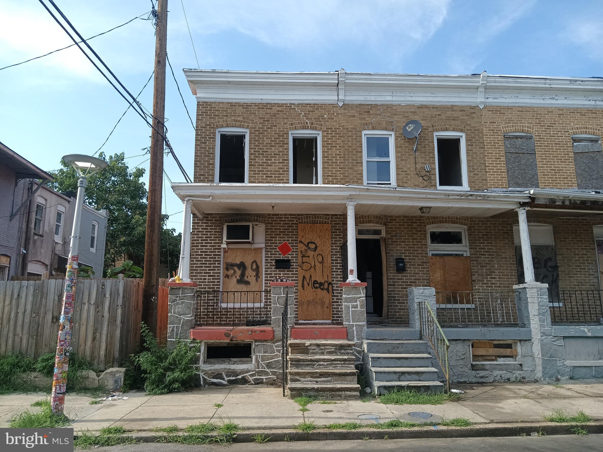 BROADWAY EAST - Residential