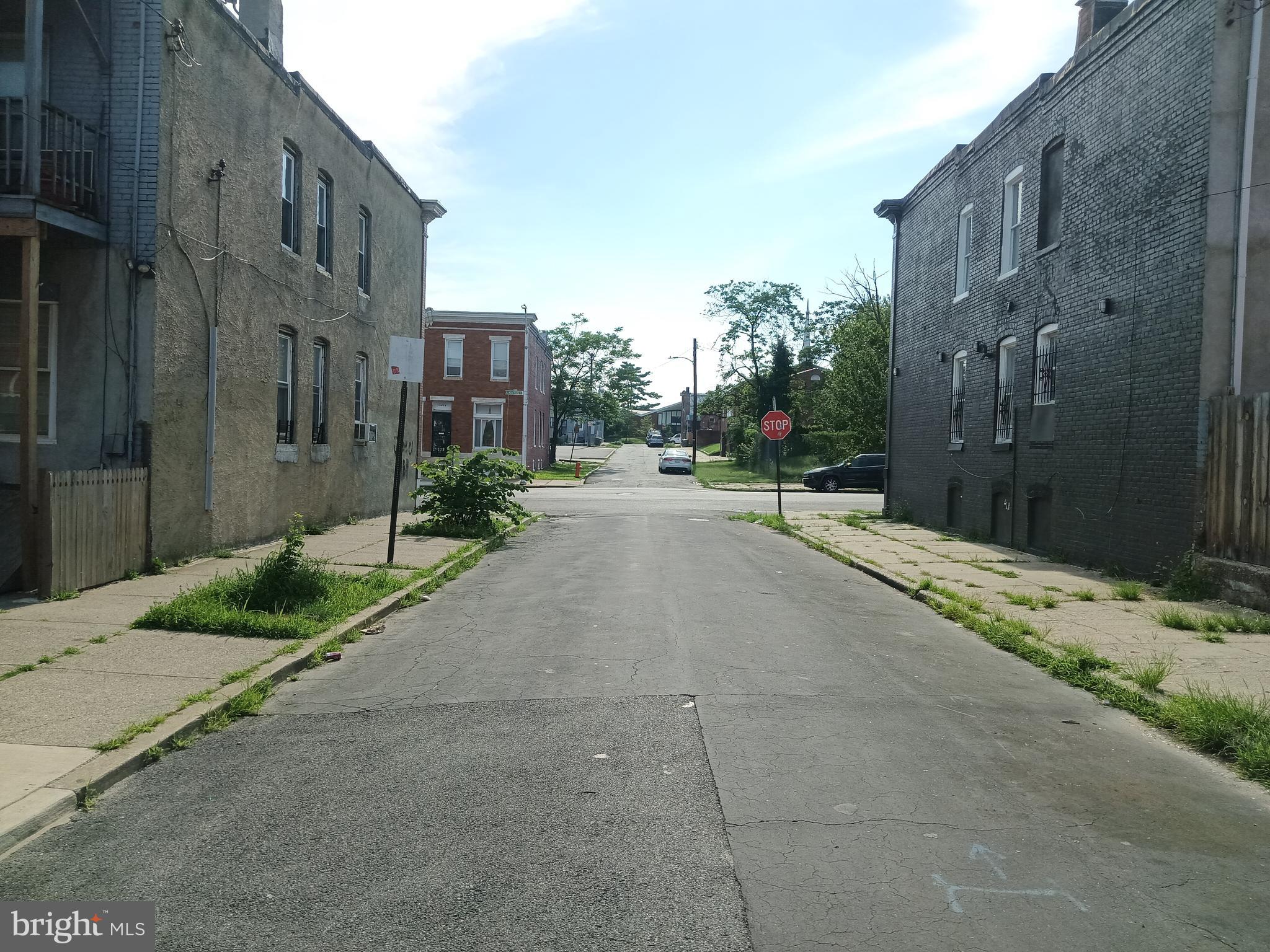 BROADWAY EAST - Residential