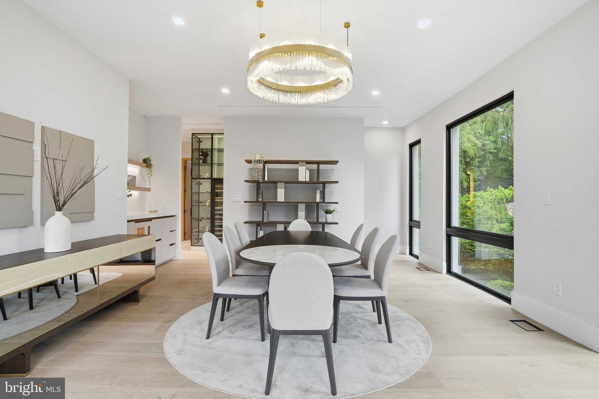 BASIL COURT - Residential