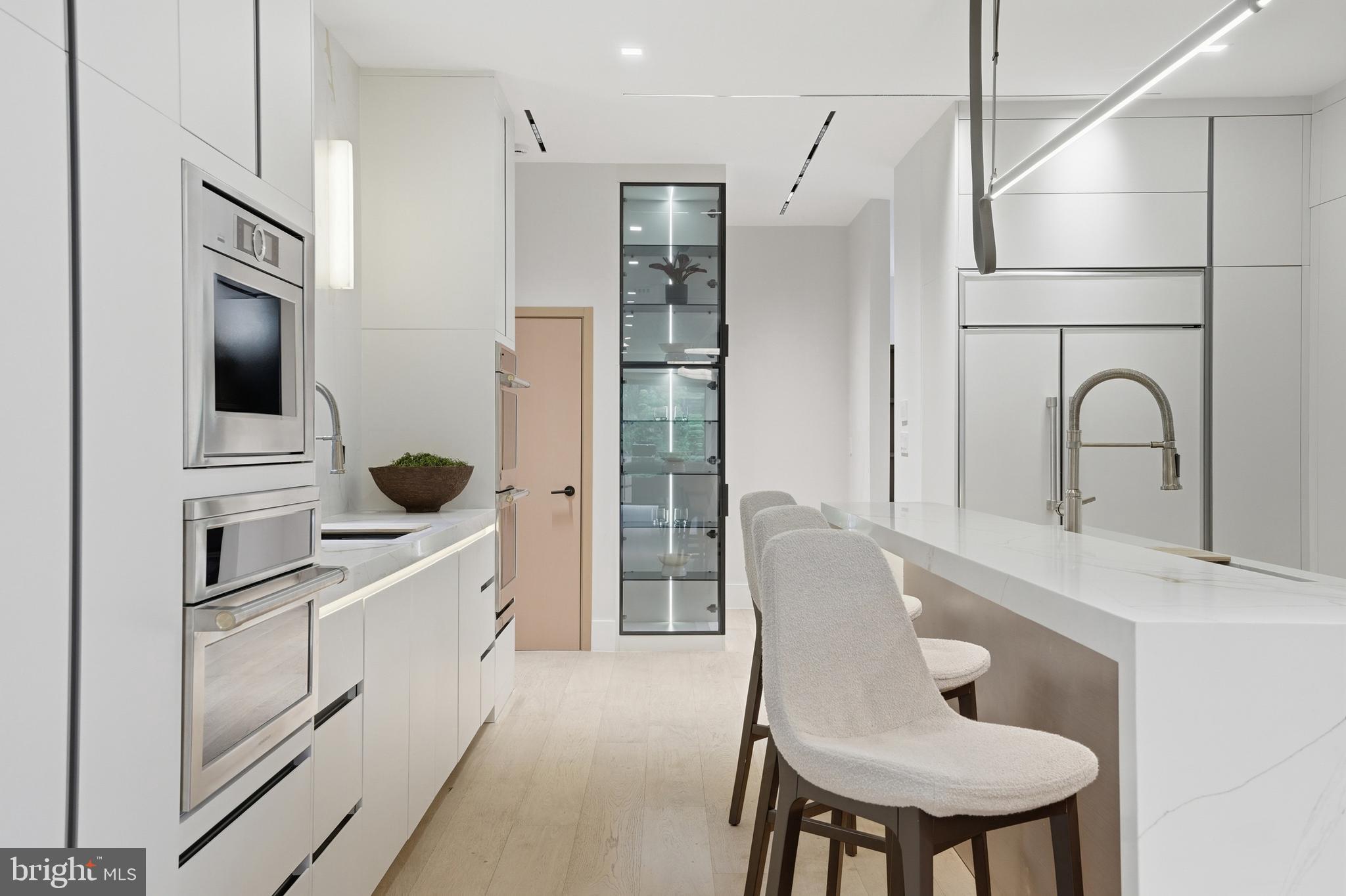 BASIL COURT - Residential