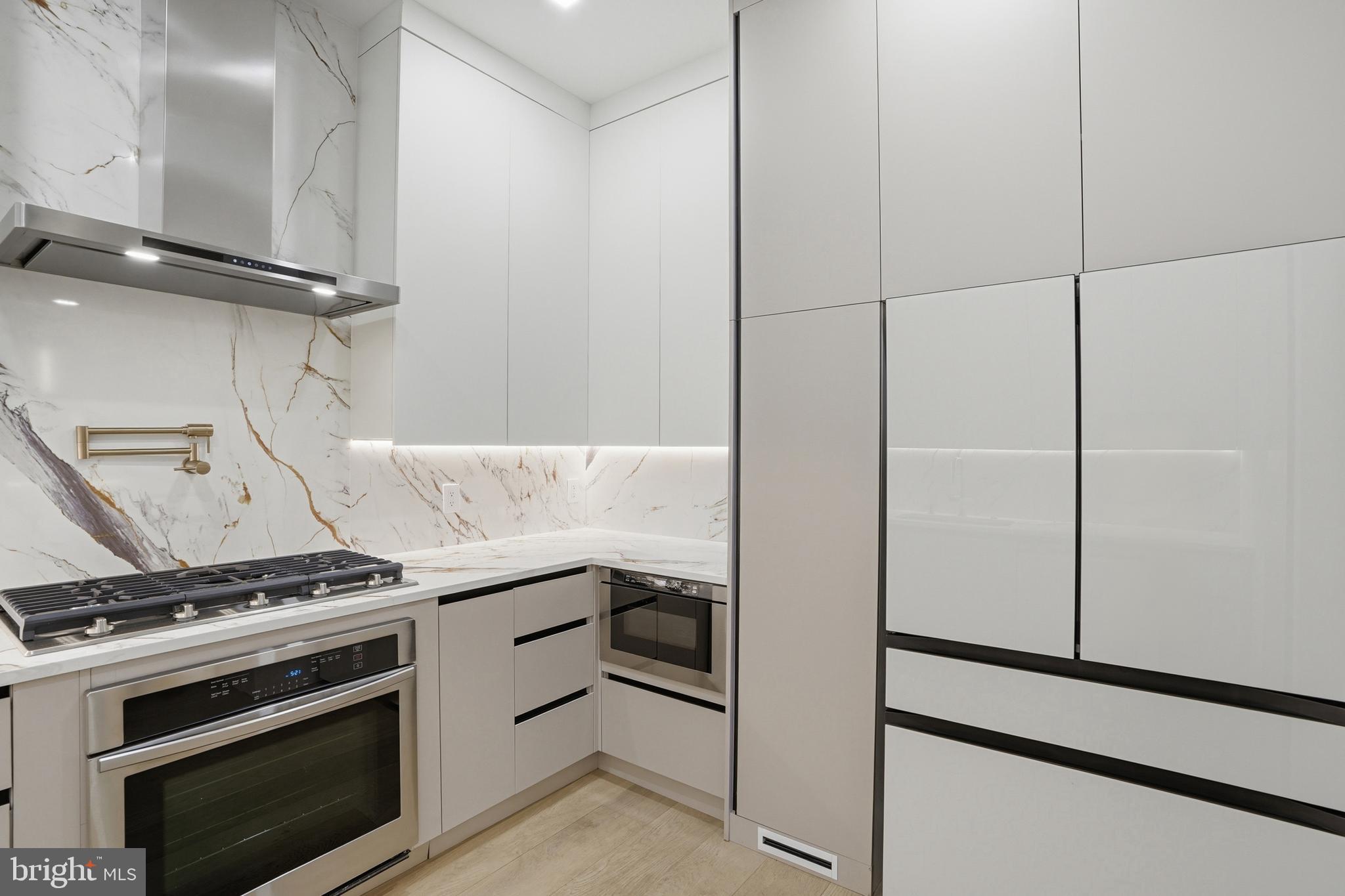 BASIL COURT - Residential