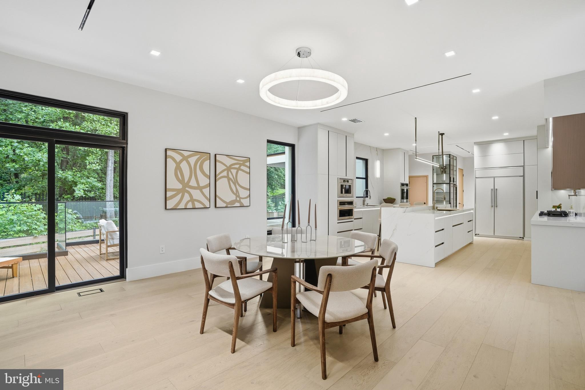 BASIL COURT - Residential