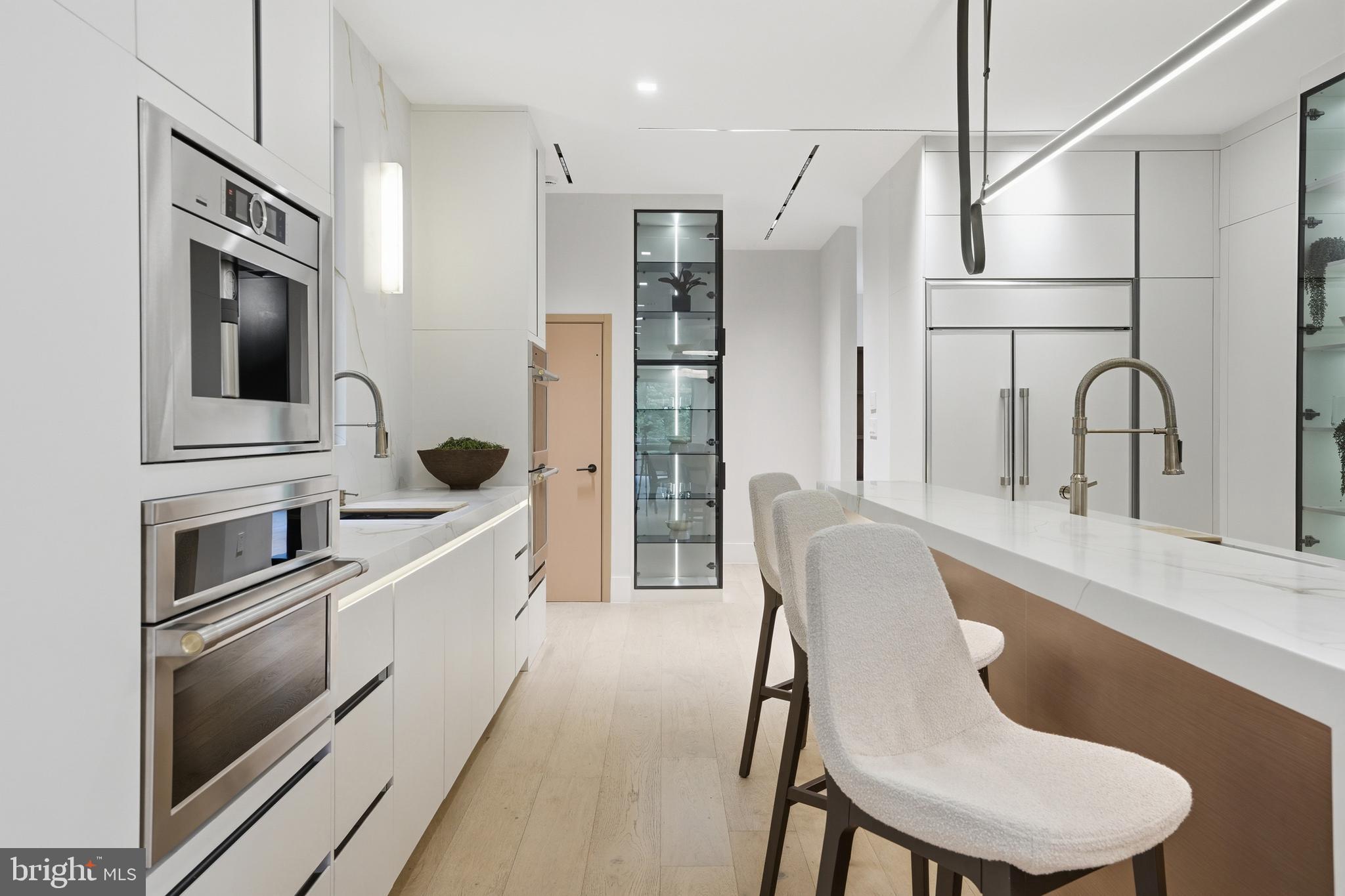 BASIL COURT - Residential