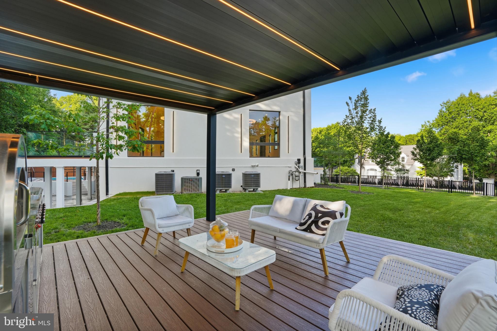 BASIL COURT - Residential