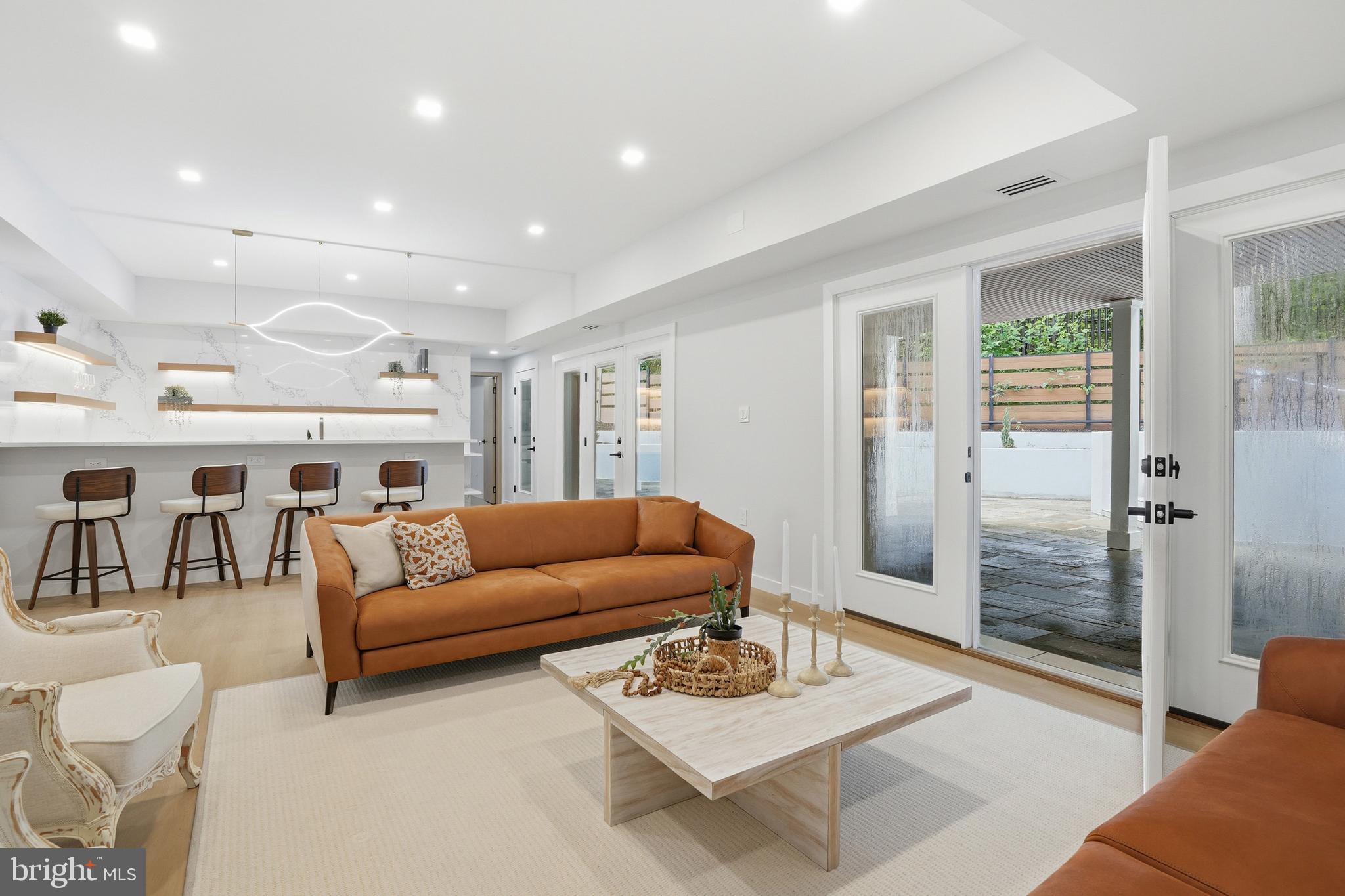 BASIL COURT - Residential