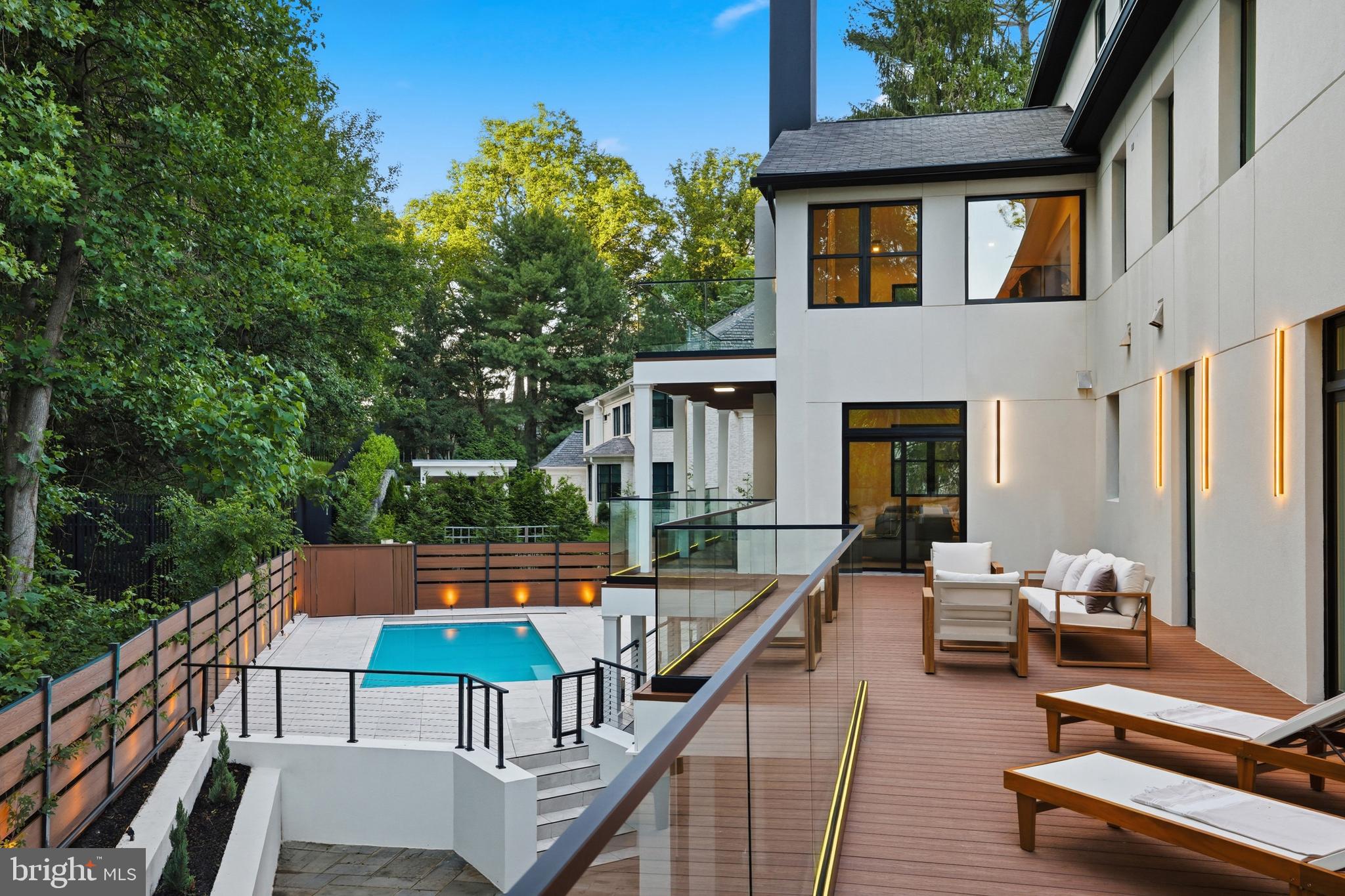 BASIL COURT - Residential