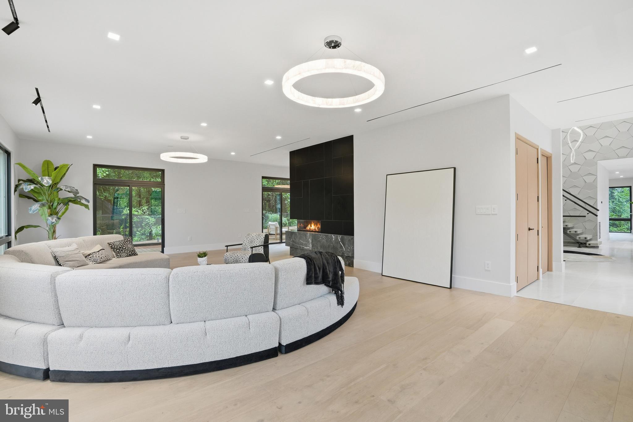 BASIL COURT - Residential