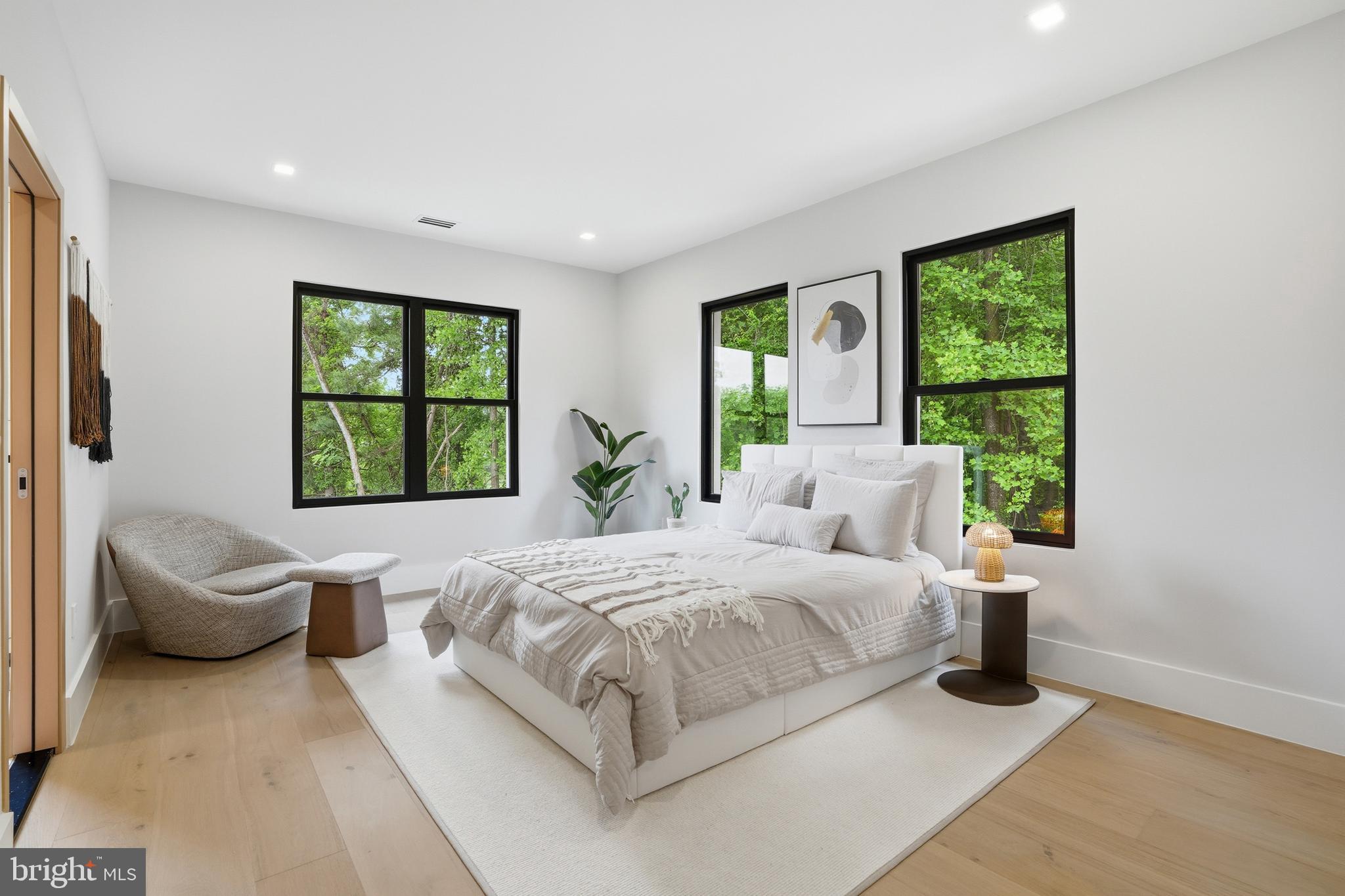 BASIL COURT - Residential