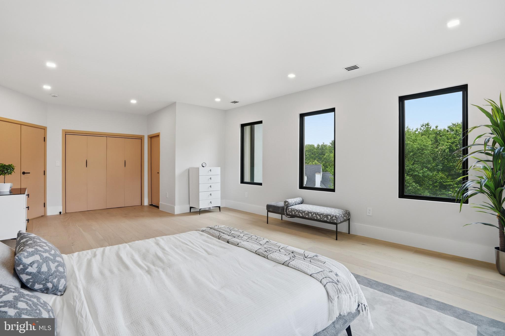 BASIL COURT - Residential
