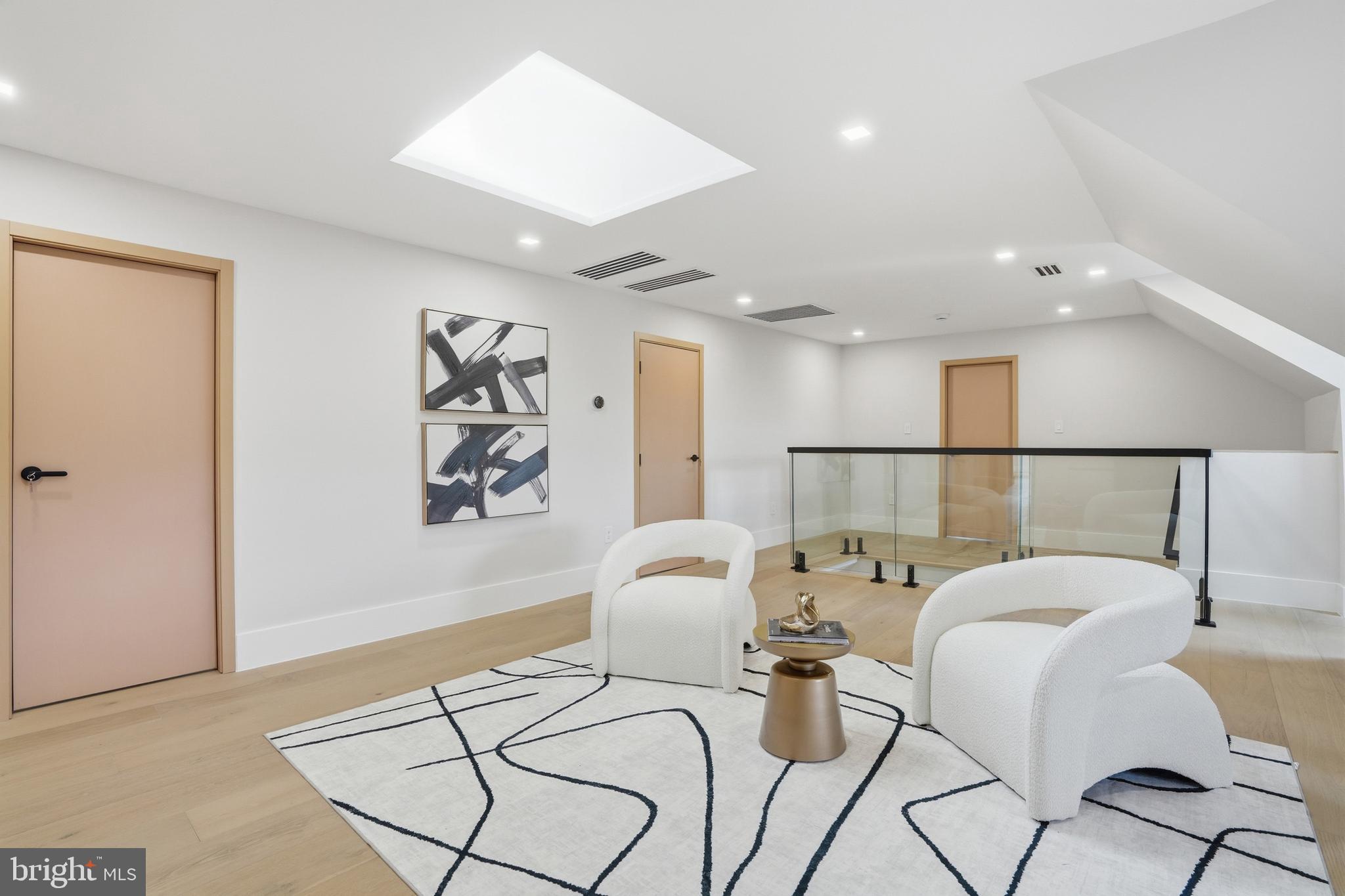 BASIL COURT - Residential