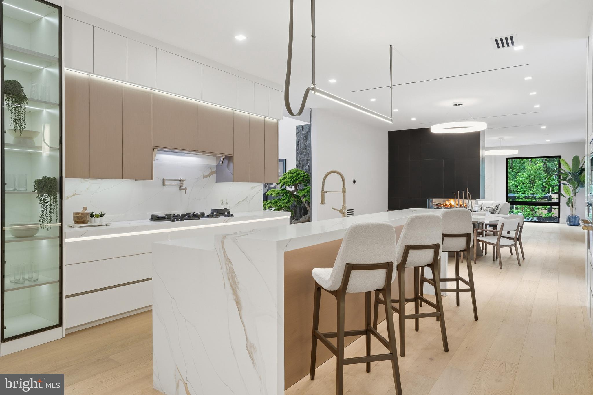 BASIL COURT - Residential
