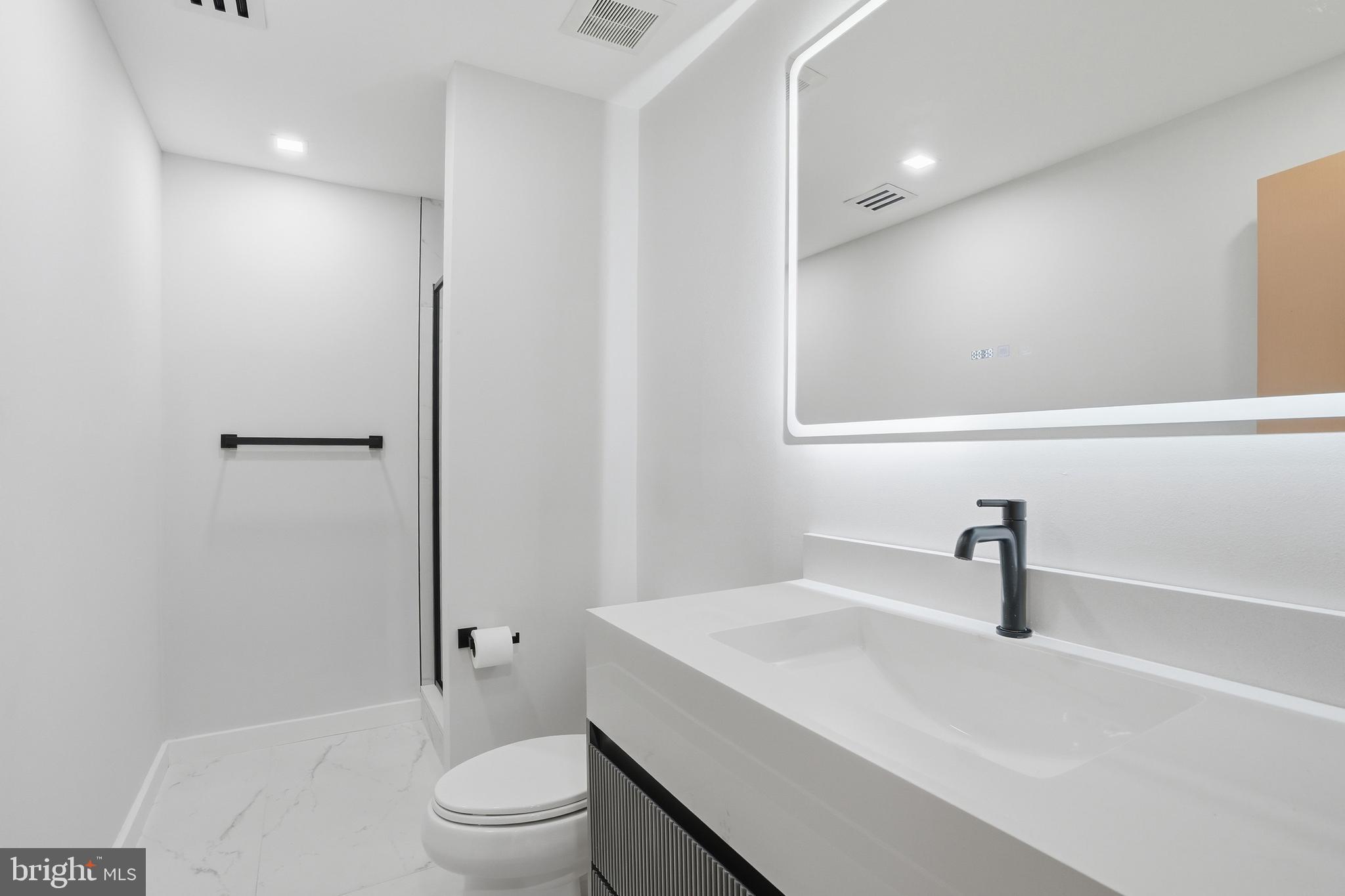 BASIL COURT - Residential