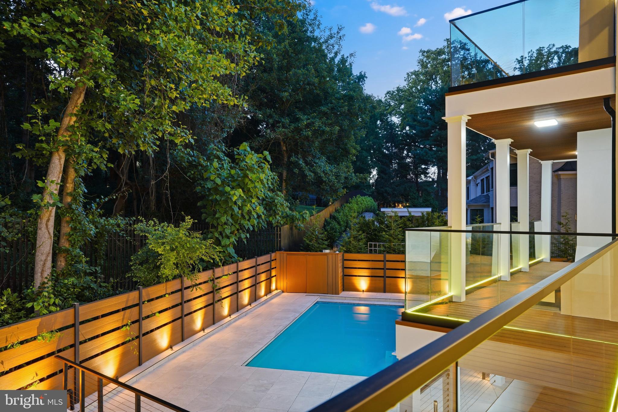 BASIL COURT - Residential