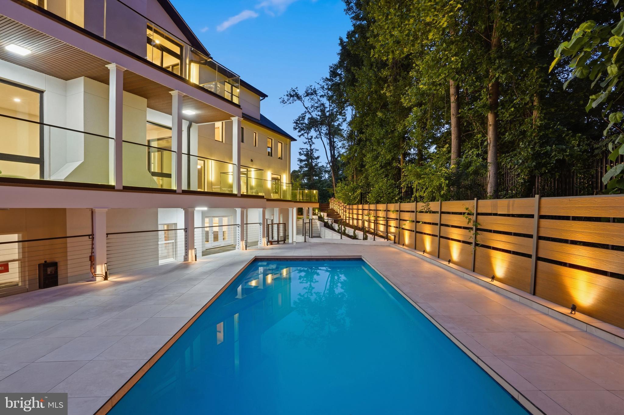 BASIL COURT - Residential