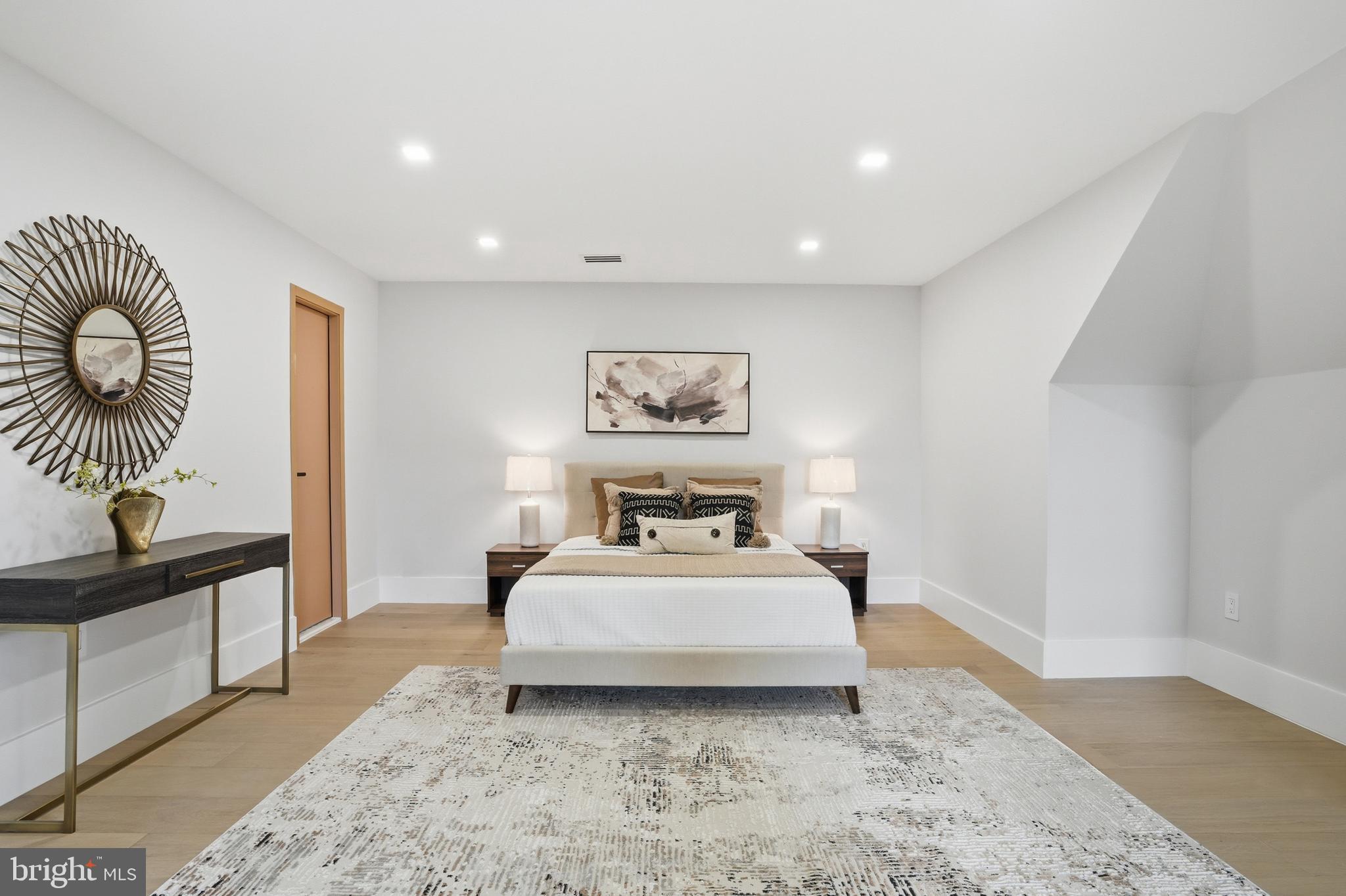BASIL COURT - Residential