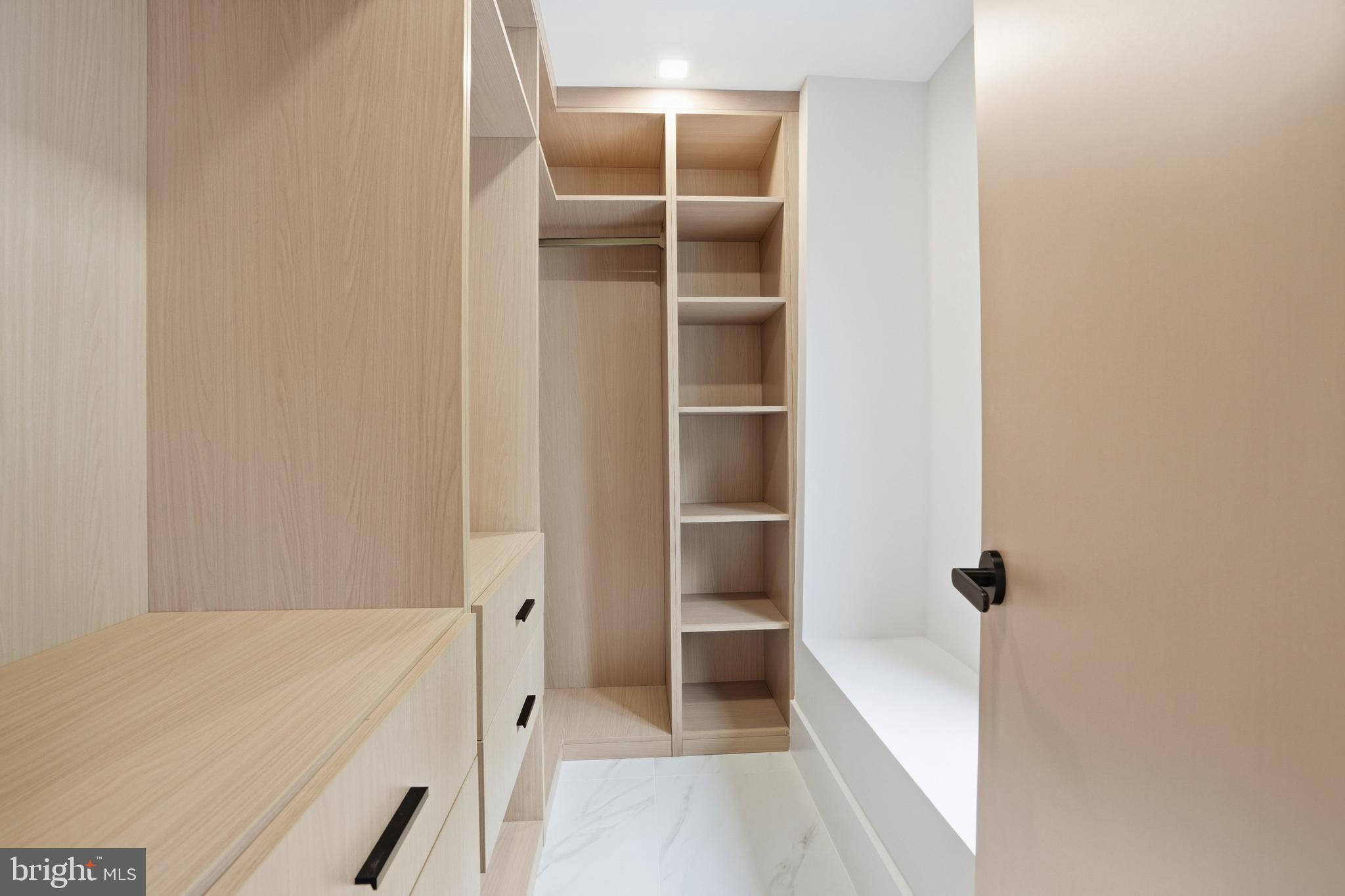 BASIL COURT - Residential