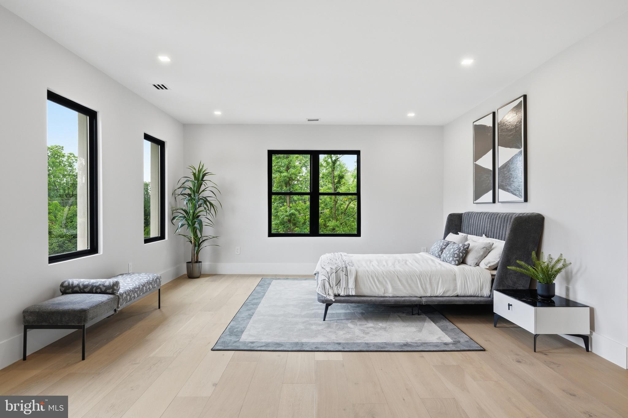 BASIL COURT - Residential
