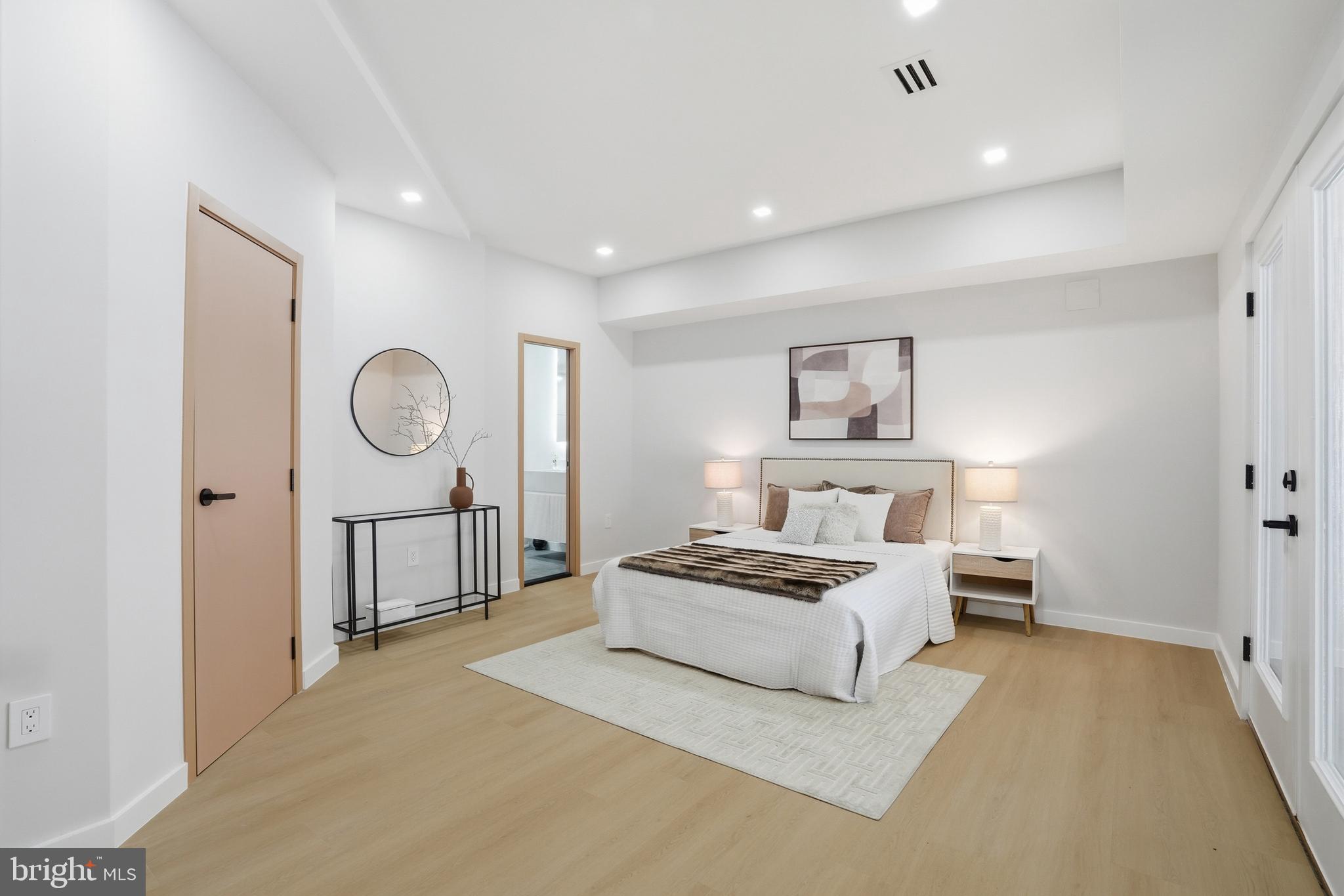 BASIL COURT - Residential