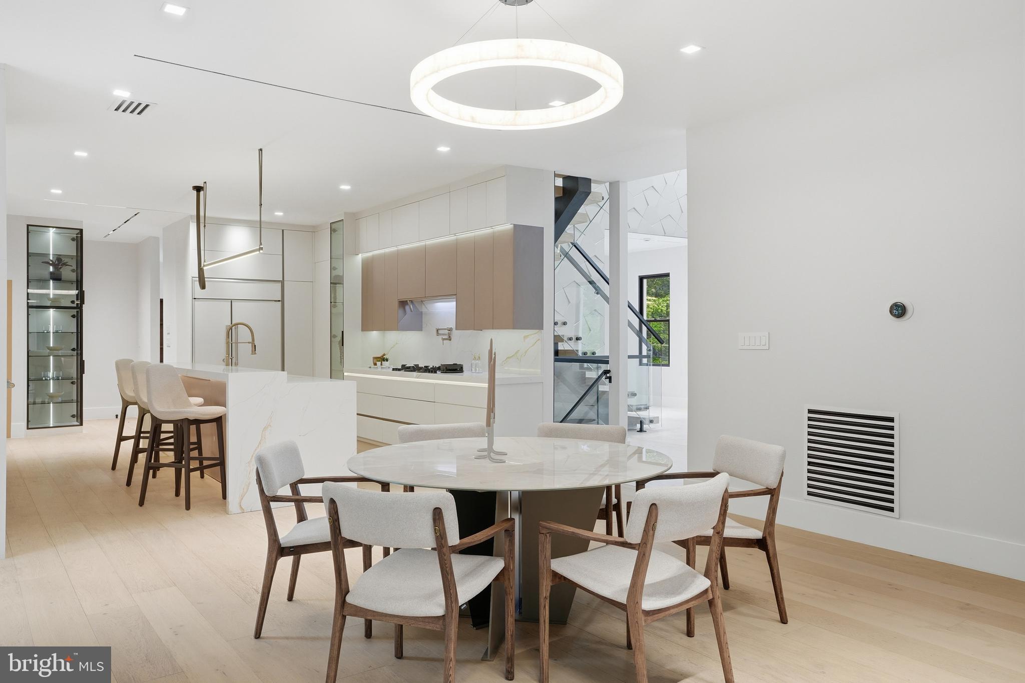 BASIL COURT - Residential