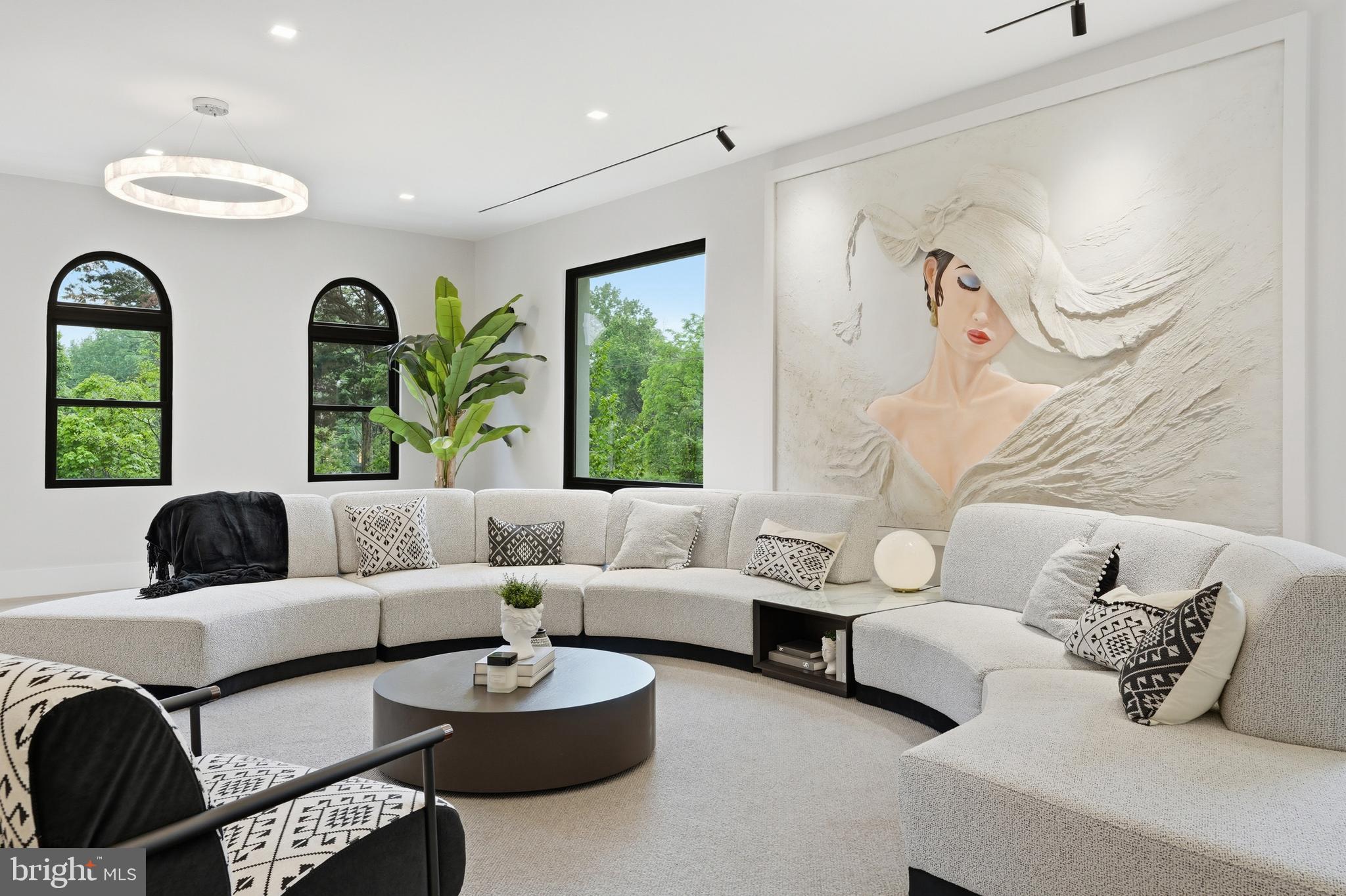 BASIL COURT - Residential