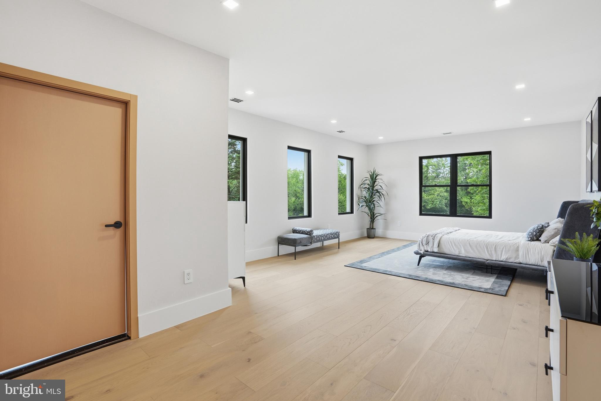 BASIL COURT - Residential