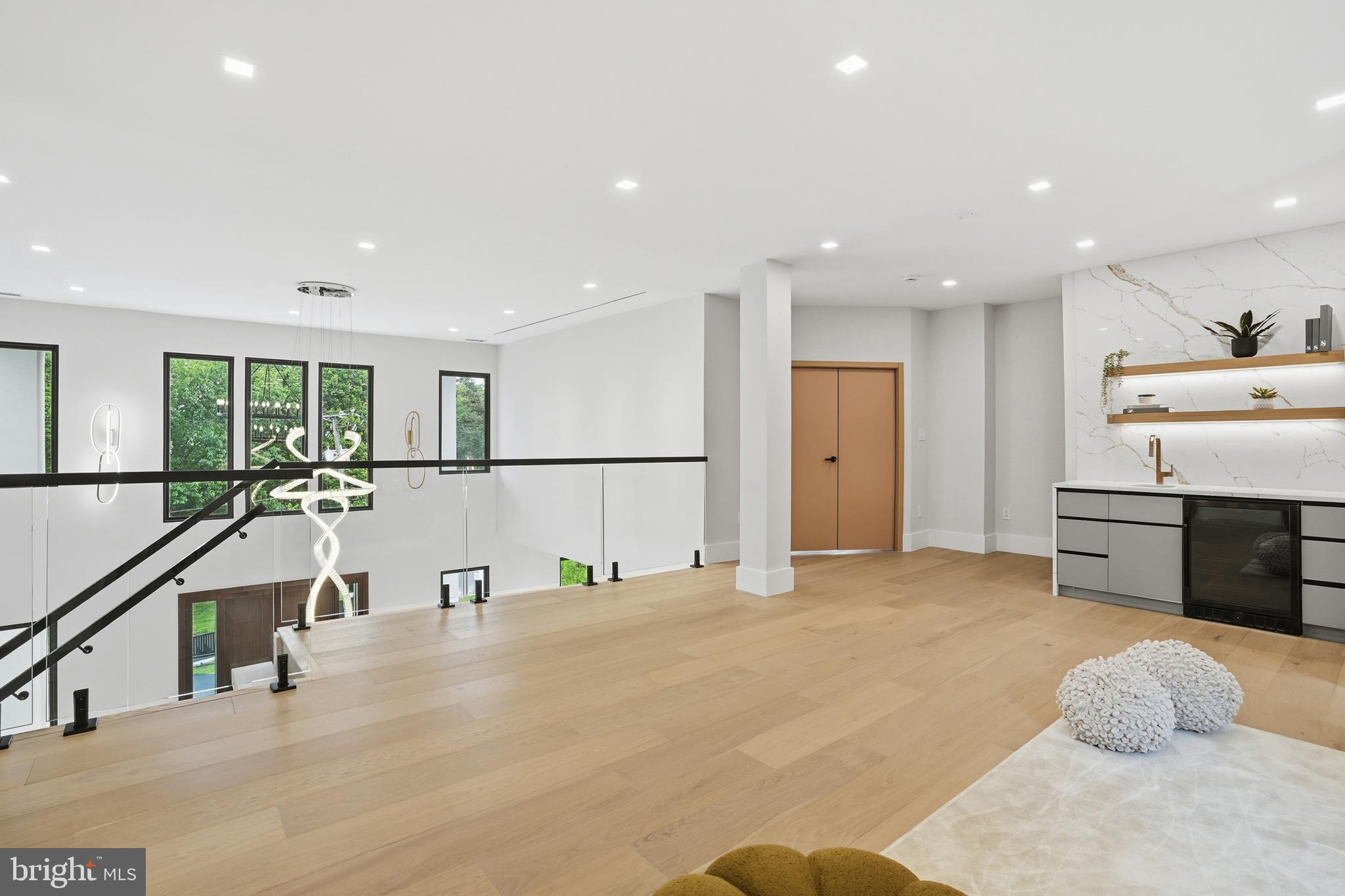 BASIL COURT - Residential