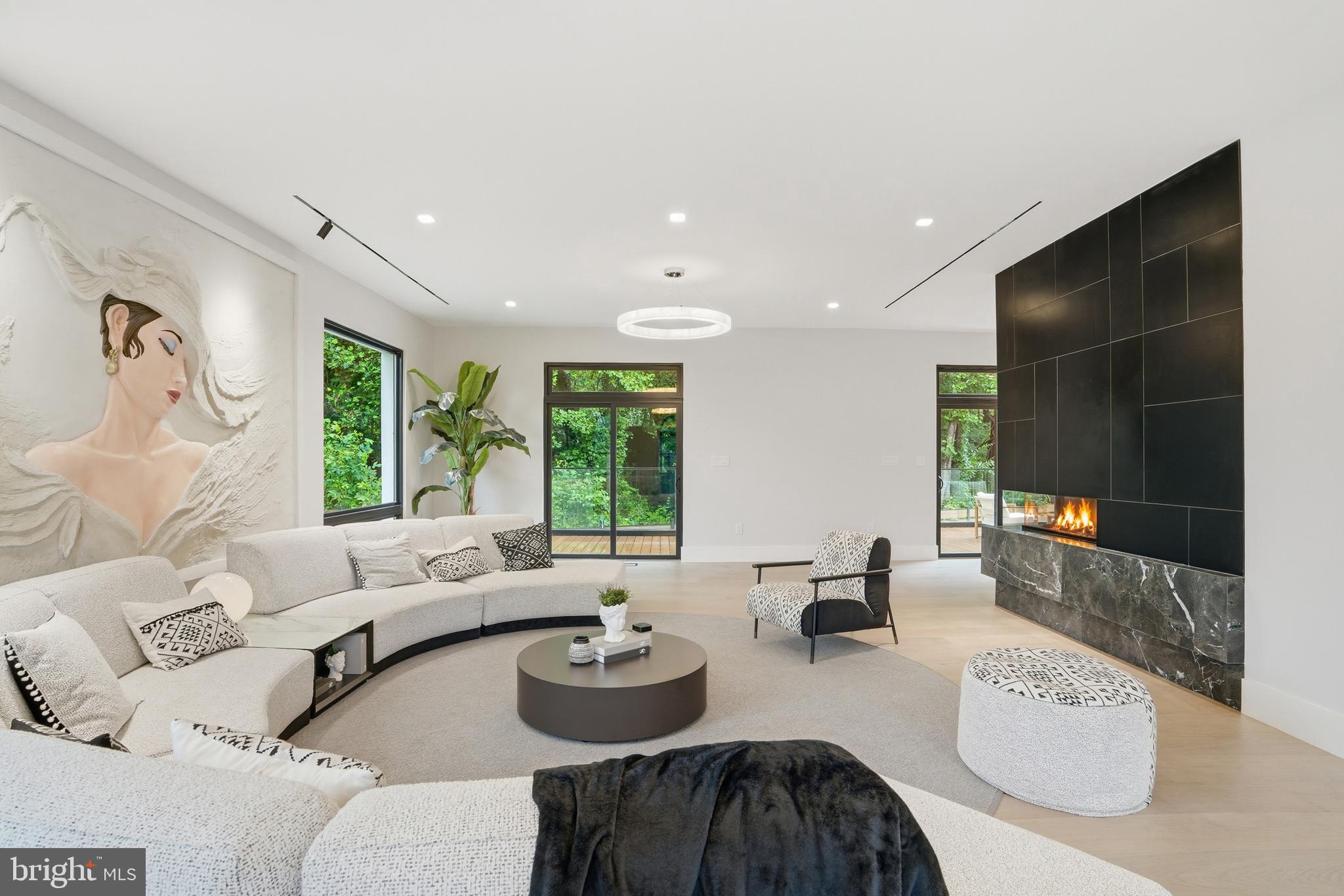 BASIL COURT - Residential