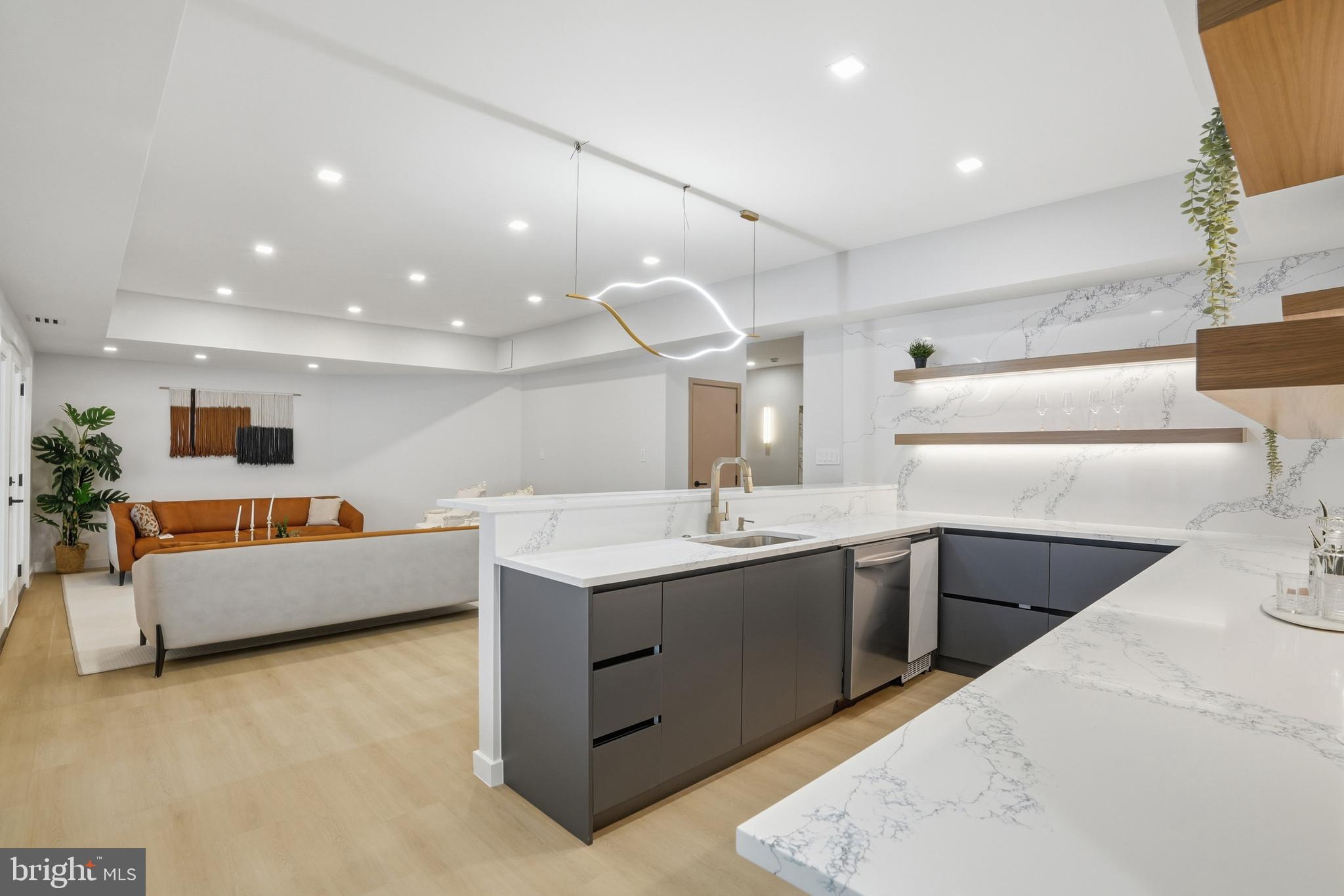 BASIL COURT - Residential
