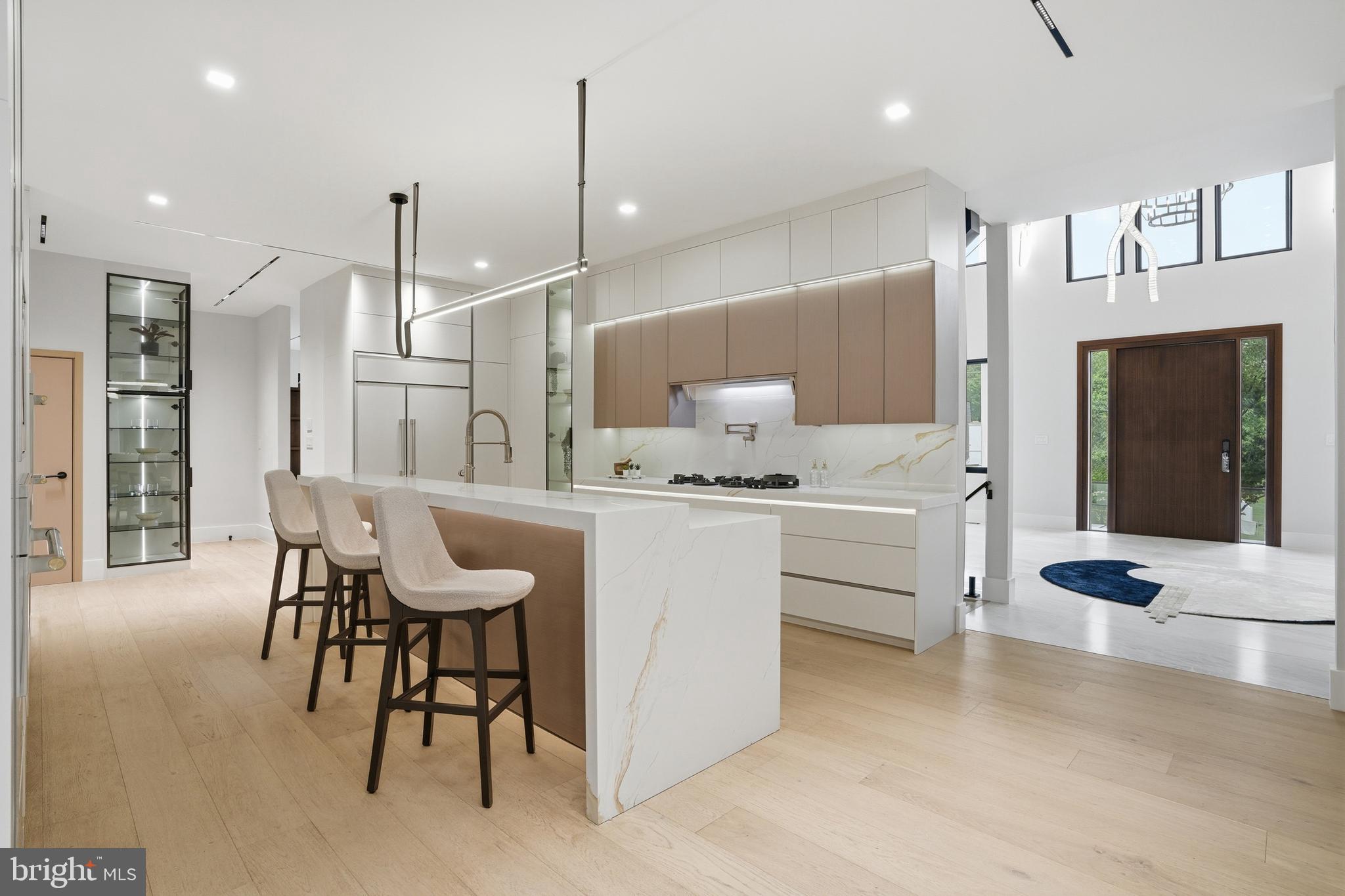 BASIL COURT - Residential