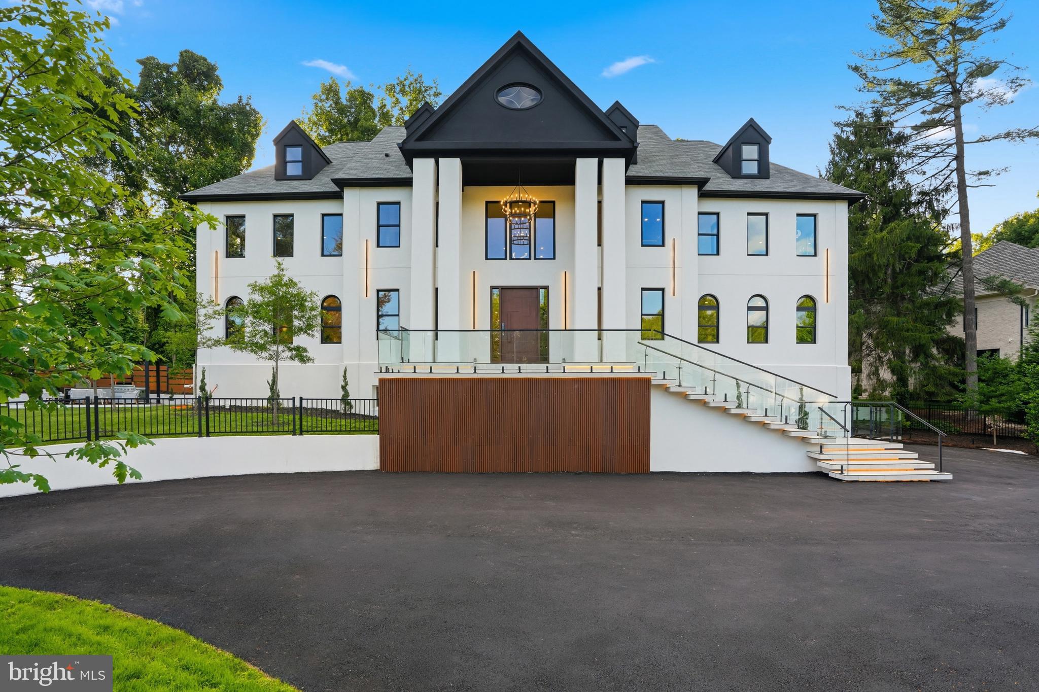BASIL COURT - Residential