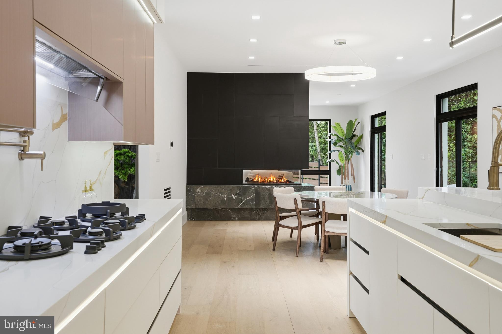 BASIL COURT - Residential