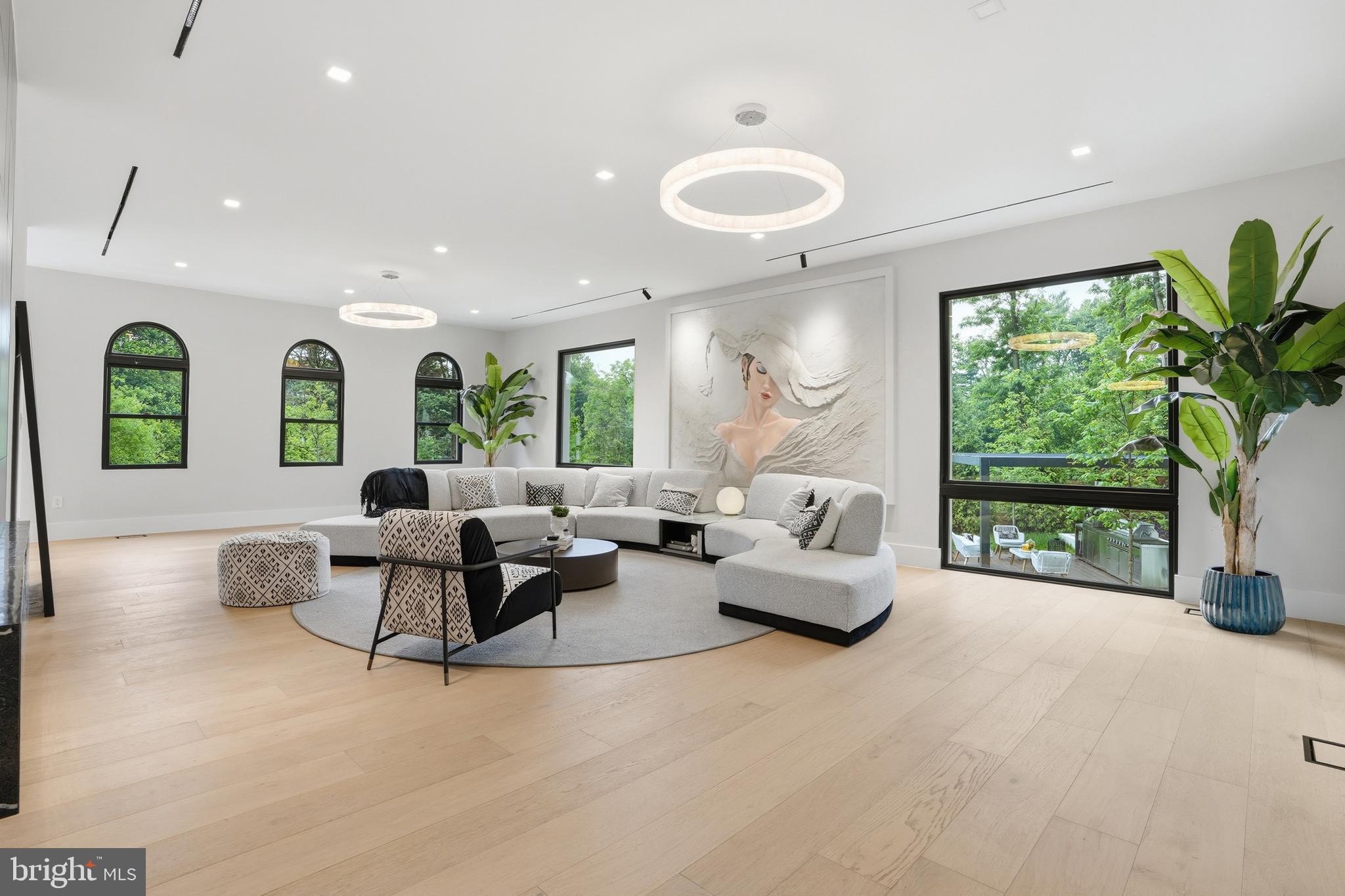 BASIL COURT - Residential