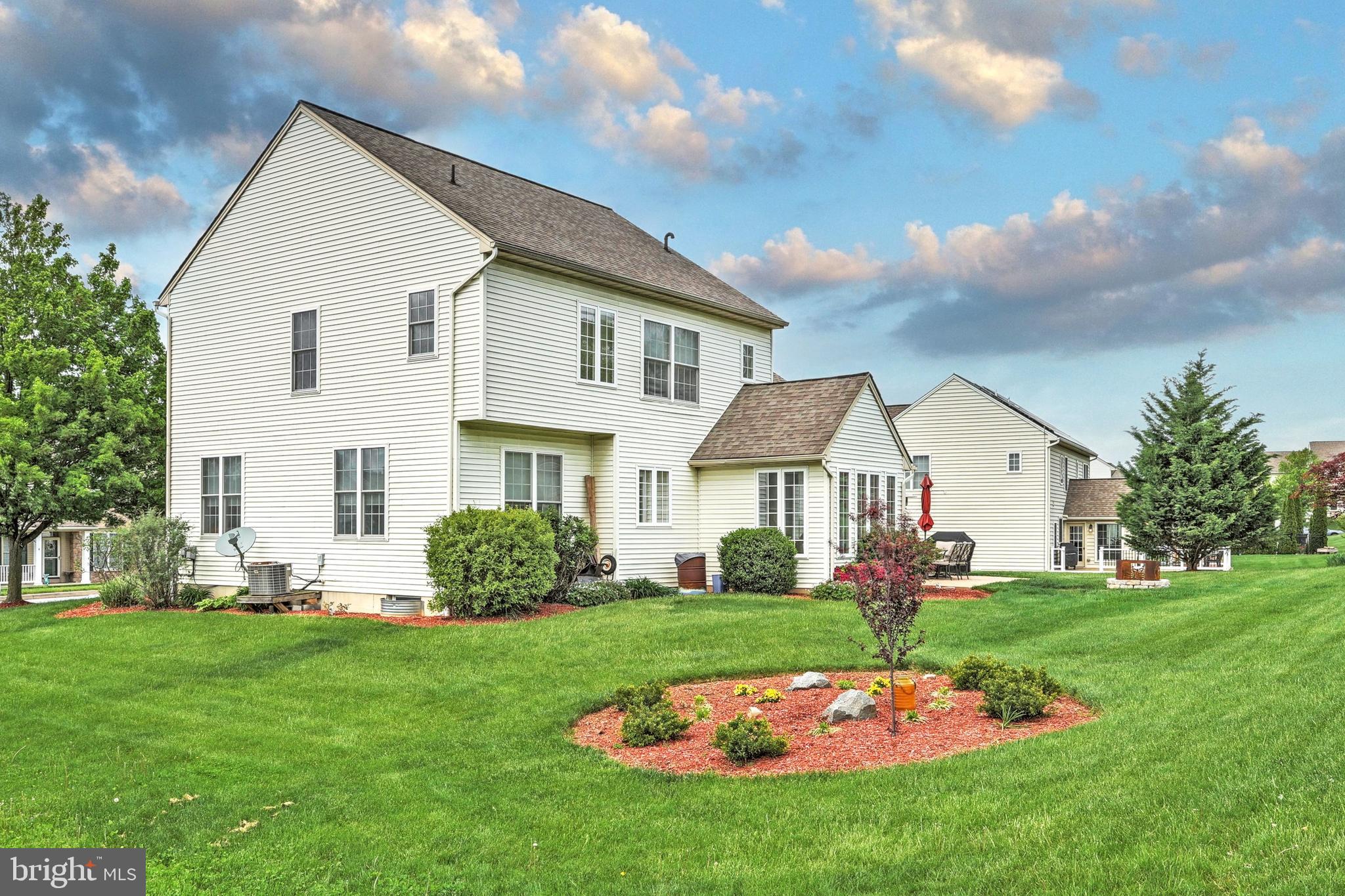 SAGE HILL - Residential