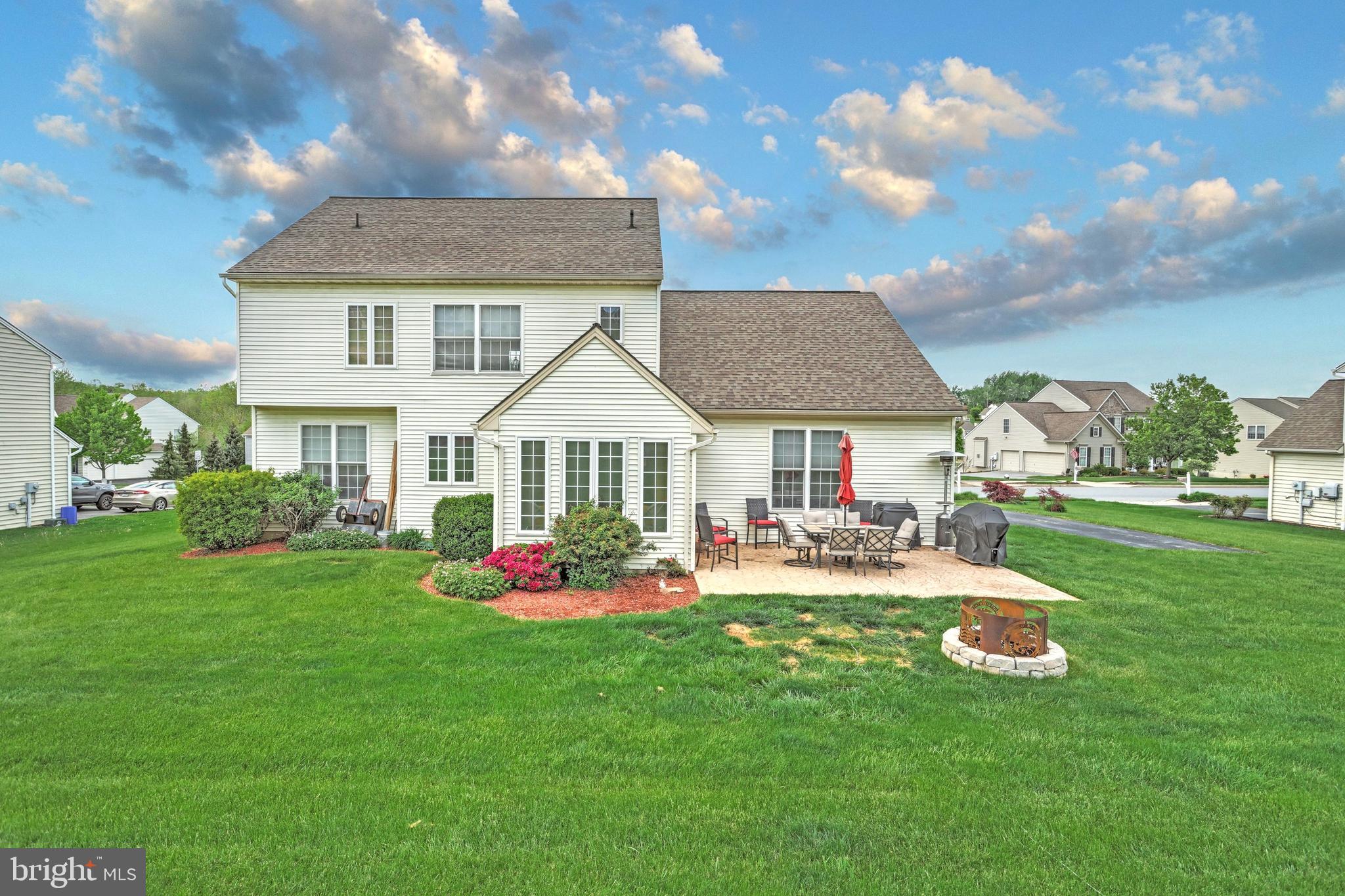 SAGE HILL - Residential