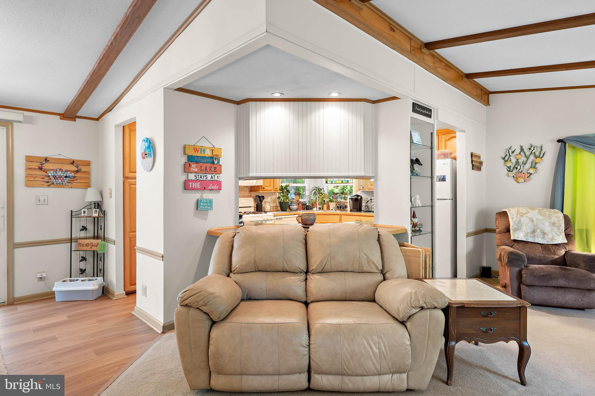 LAZY LAKE - Residential