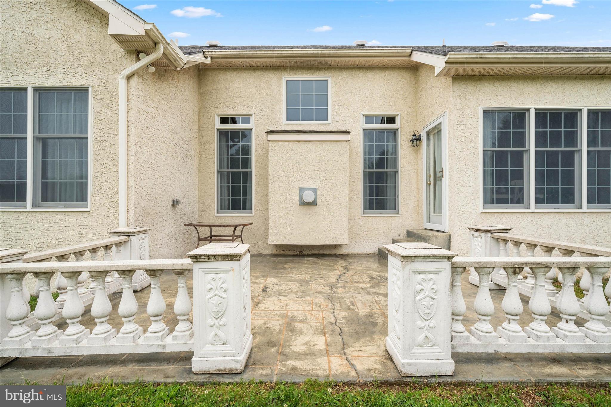 WESTSIDE HUNT - Residential