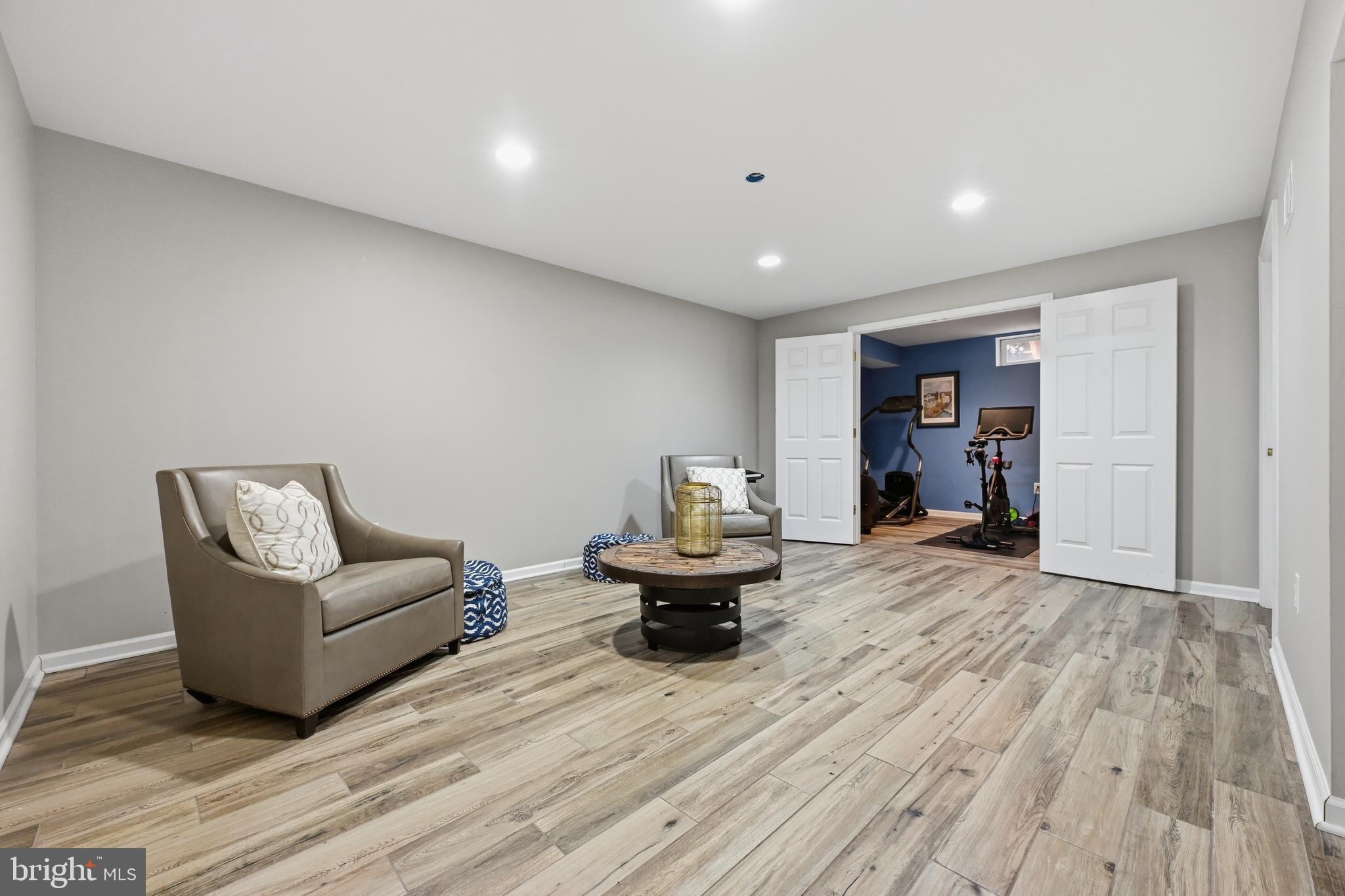 LOCH HAVEN - Residential