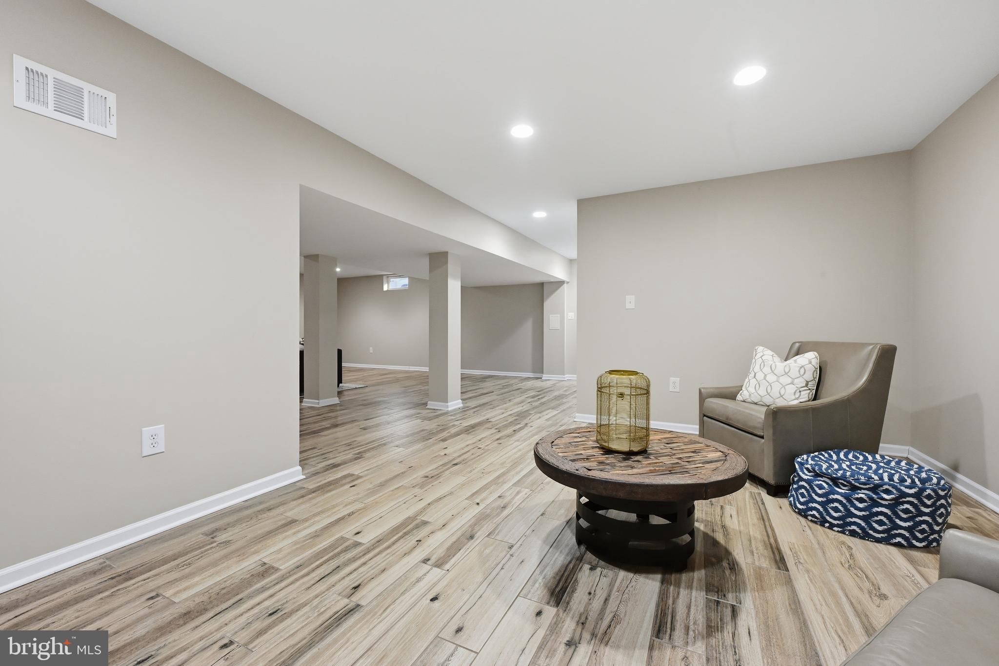 LOCH HAVEN - Residential