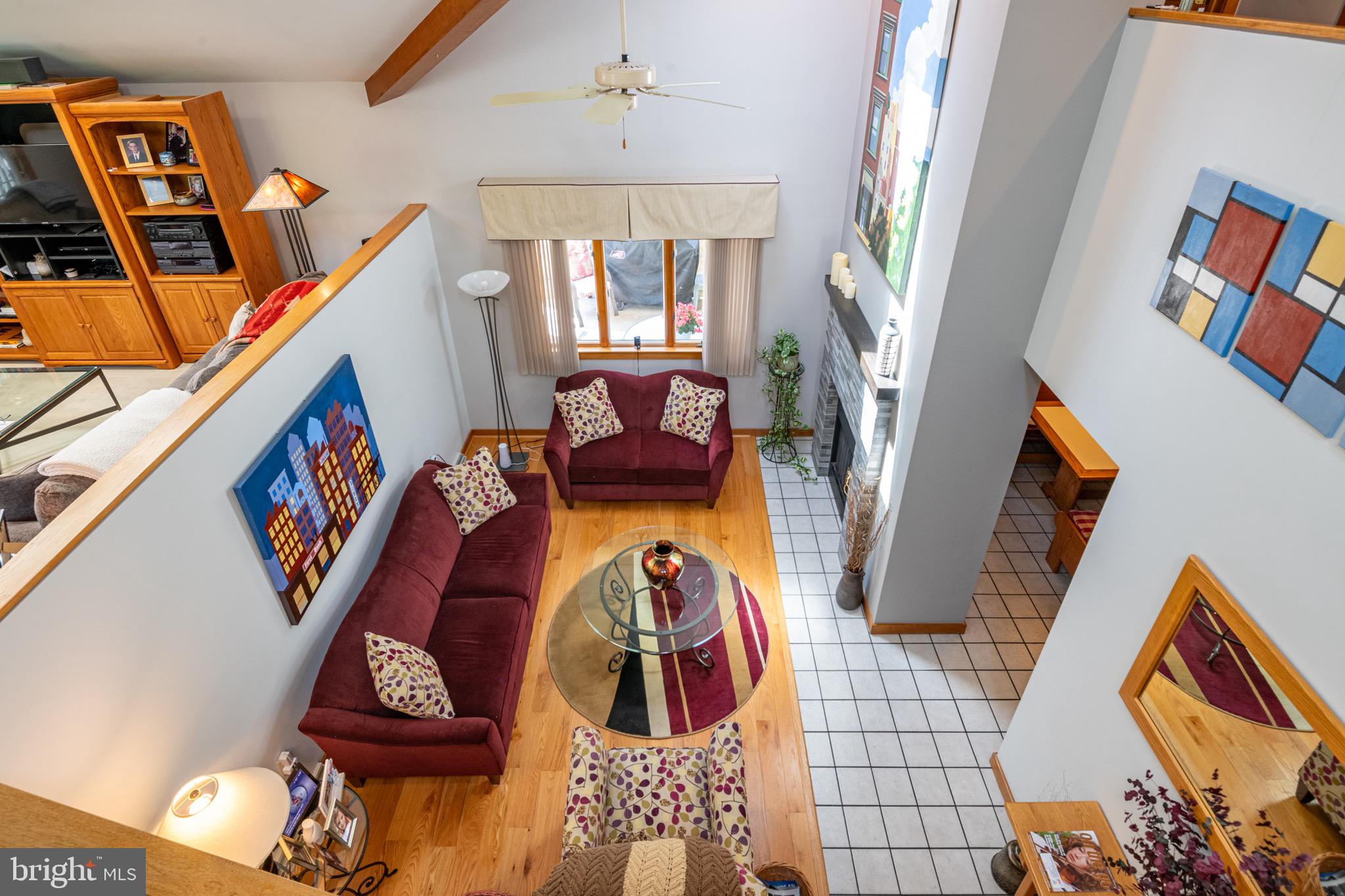 COUNTRY CLUB ESTAT - Residential