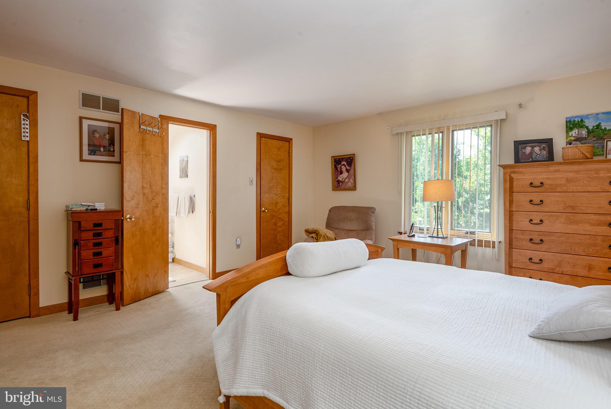 COUNTRY CLUB ESTAT - Residential