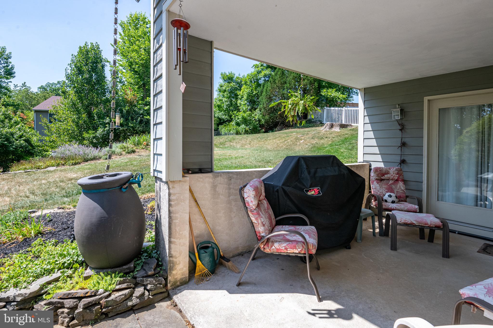 COUNTRY CLUB ESTAT - Residential