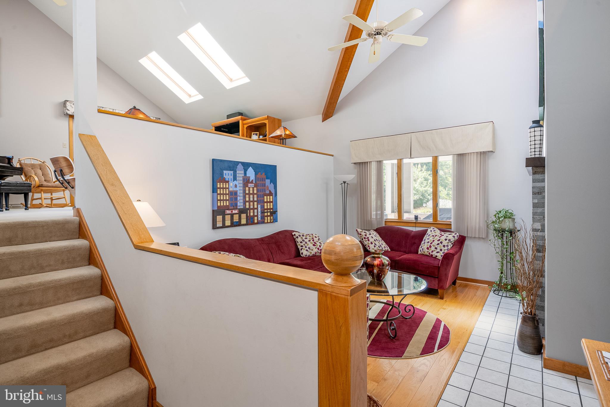COUNTRY CLUB ESTAT - Residential