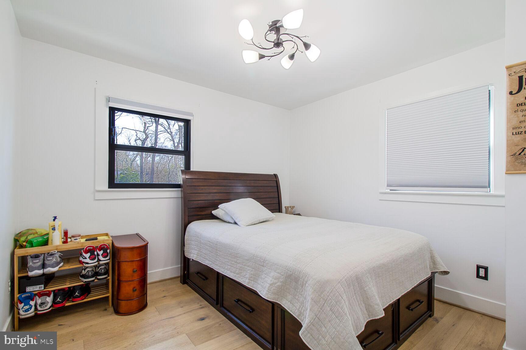 HAMMOND VILLAGE - Residential