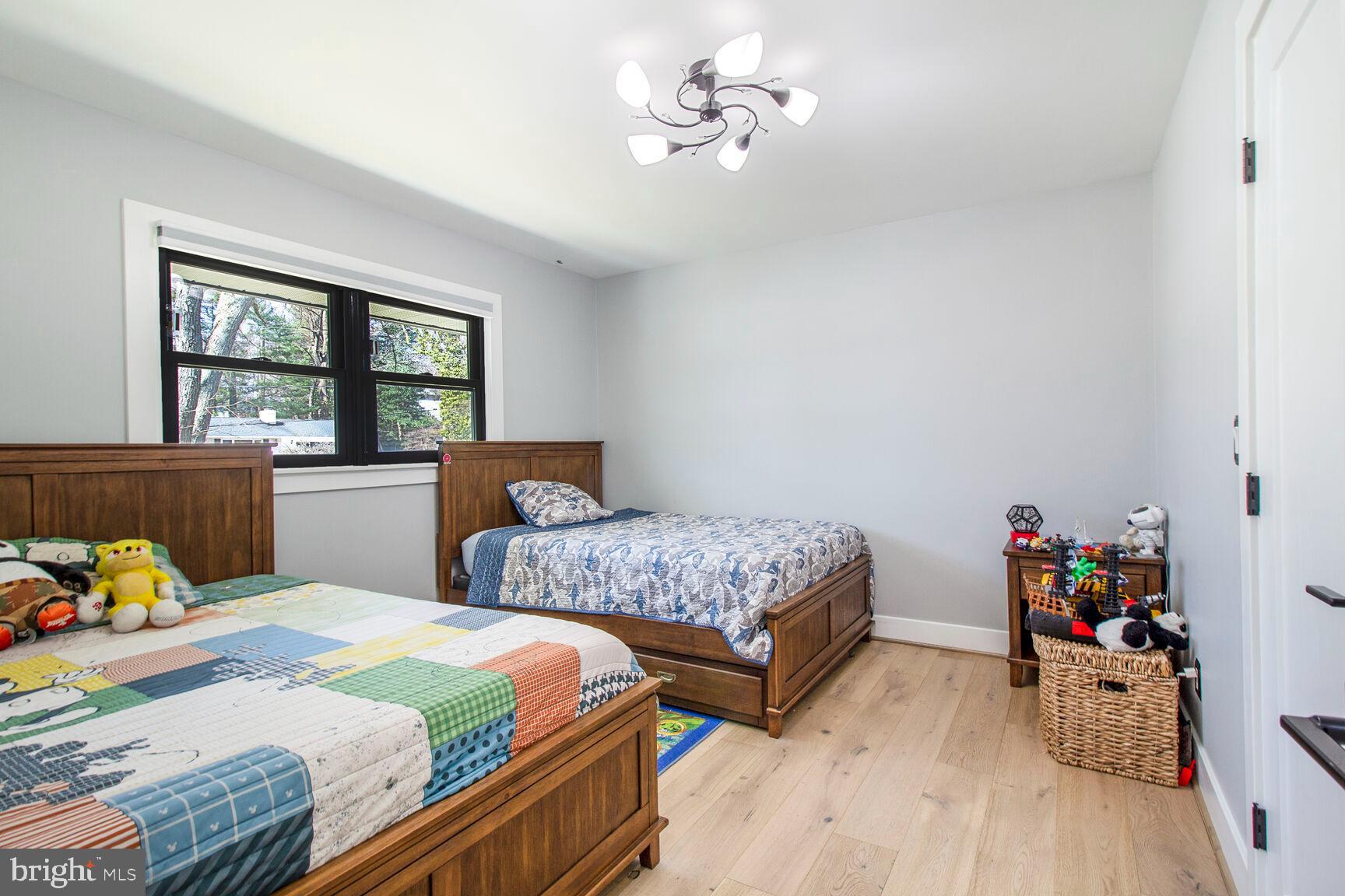 HAMMOND VILLAGE - Residential