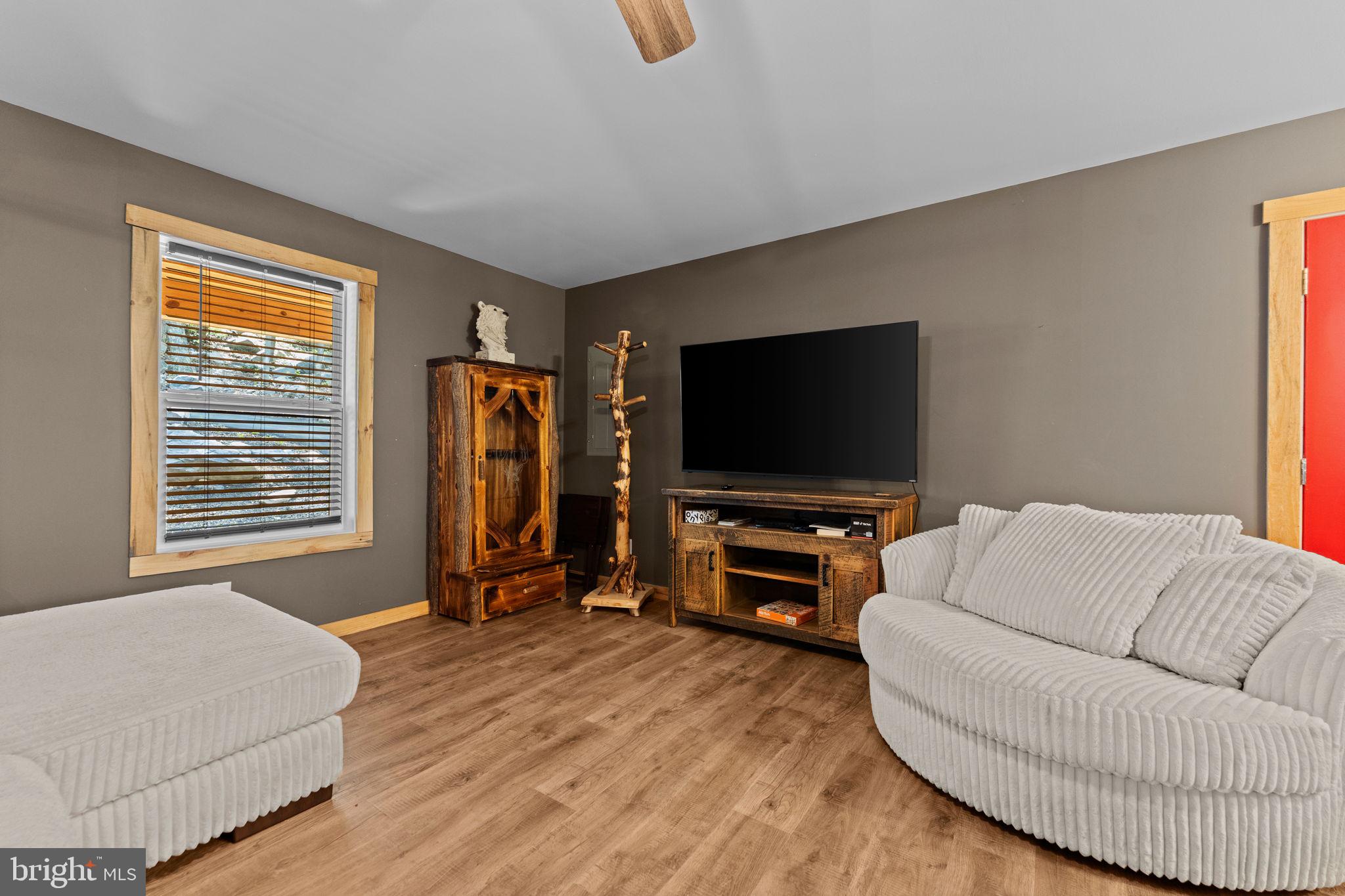 SHANNONDALE - Residential
